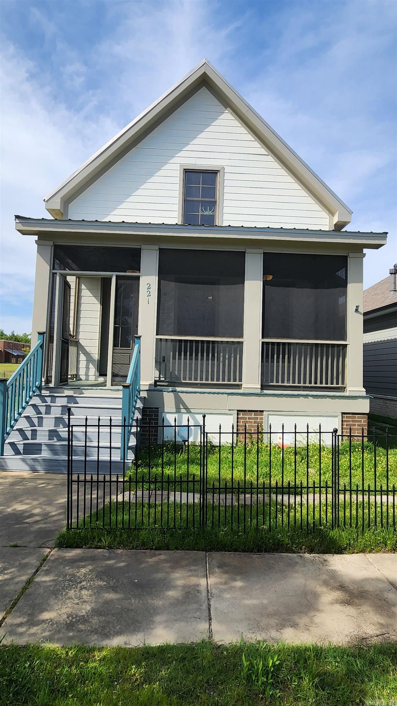 MIDTOWN BRYANT - Residential