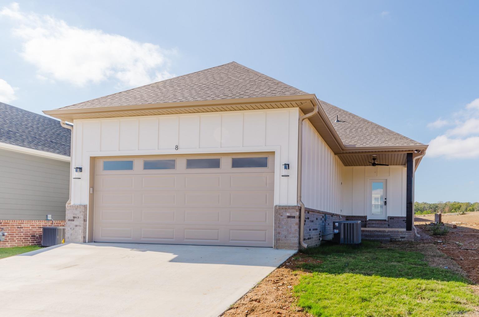 MIDTOWN BRYANT - Residential