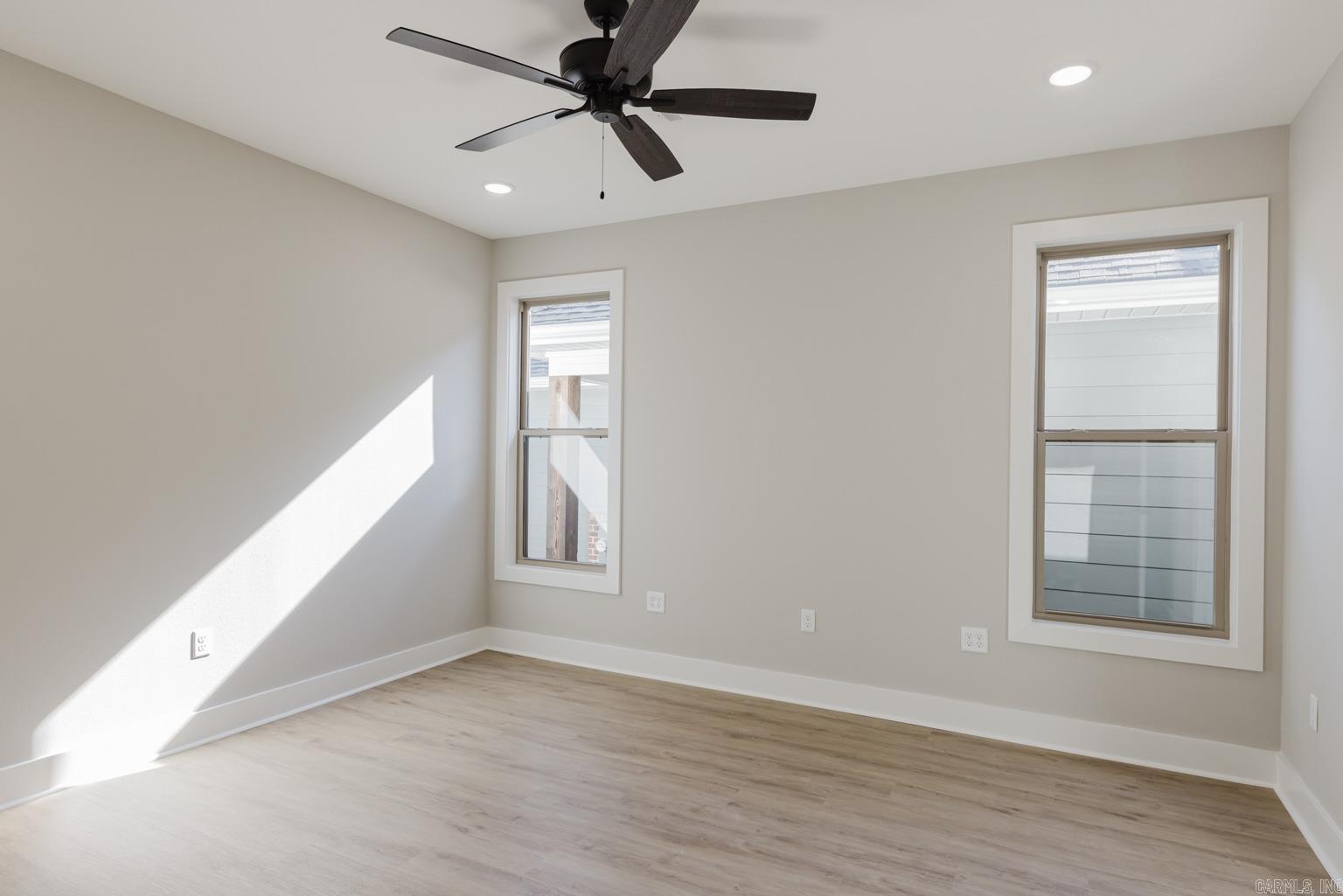 MIDTOWN BRYANT - Residential