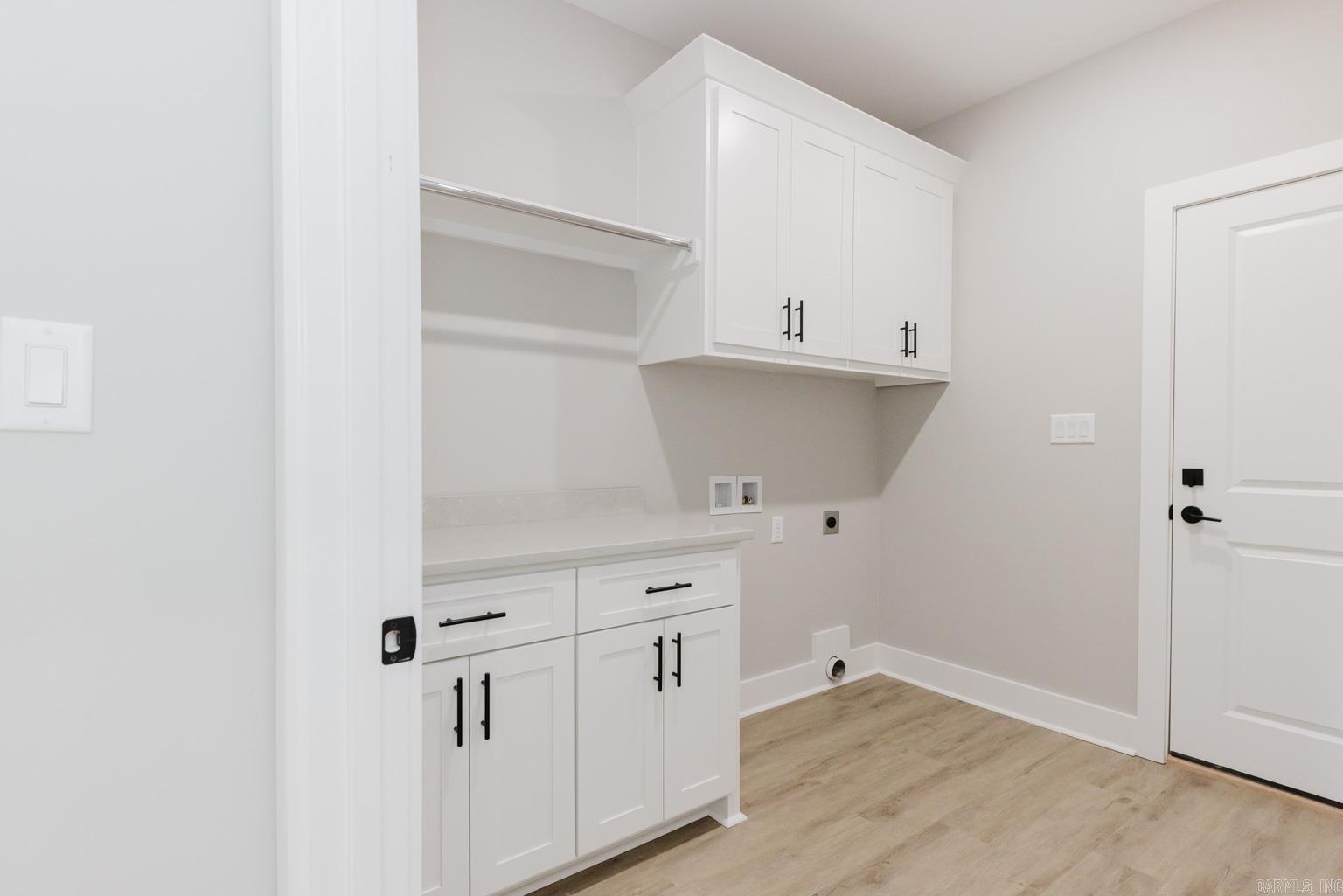 MIDTOWN BRYANT - Residential