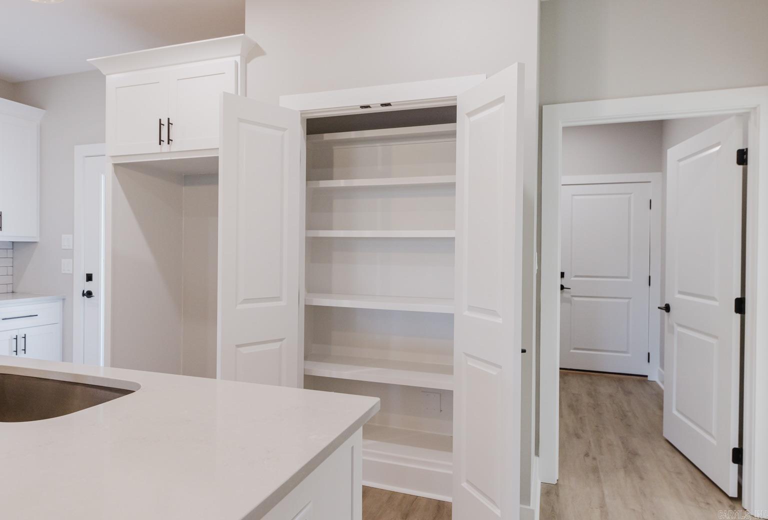 MIDTOWN BRYANT - Residential