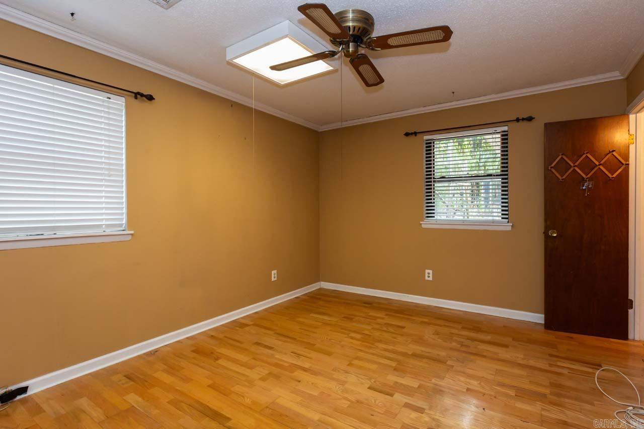 TWIN LAKES - Residential