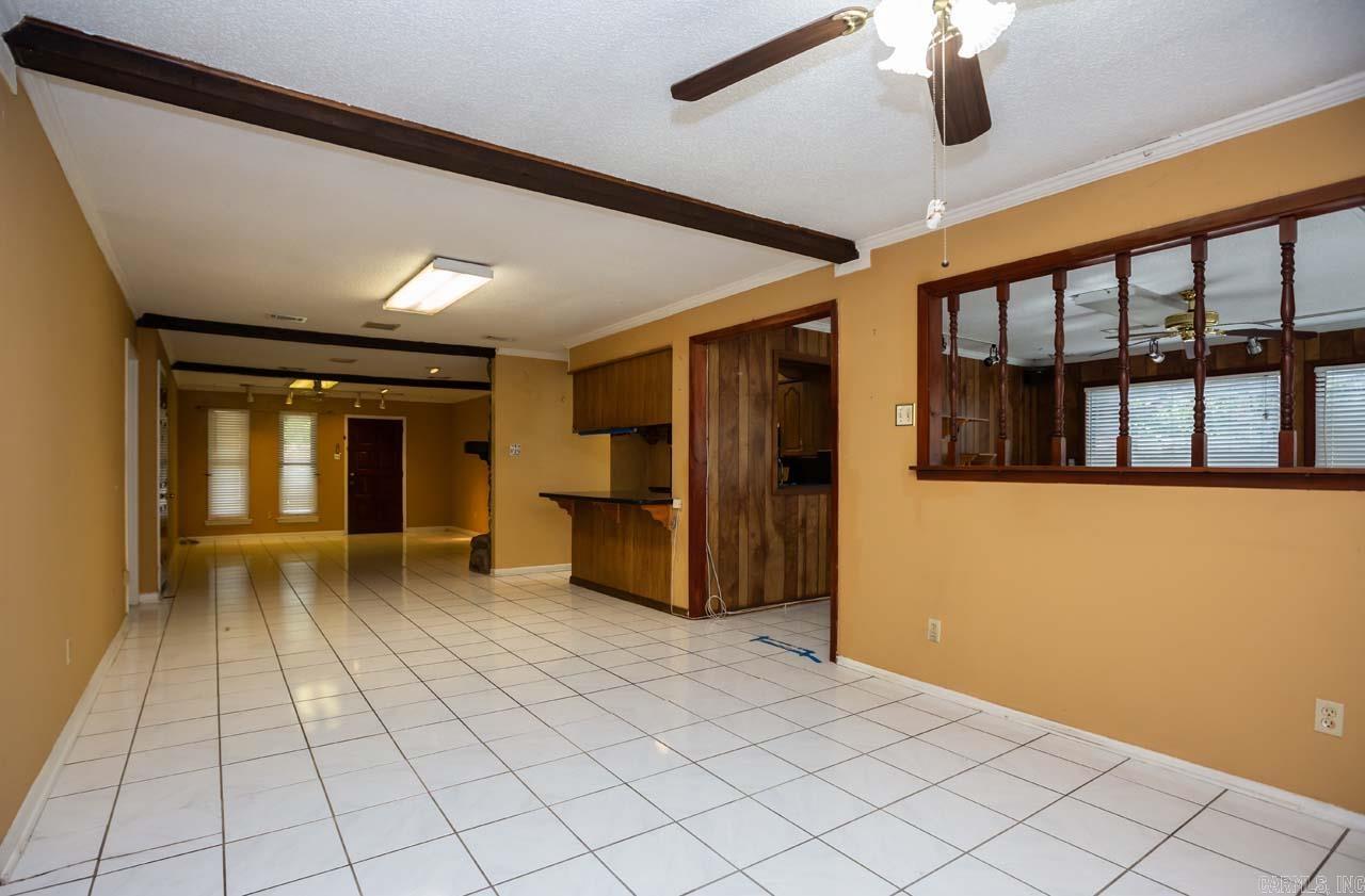 TWIN LAKES - Residential