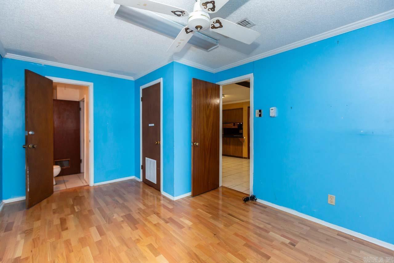 TWIN LAKES - Residential