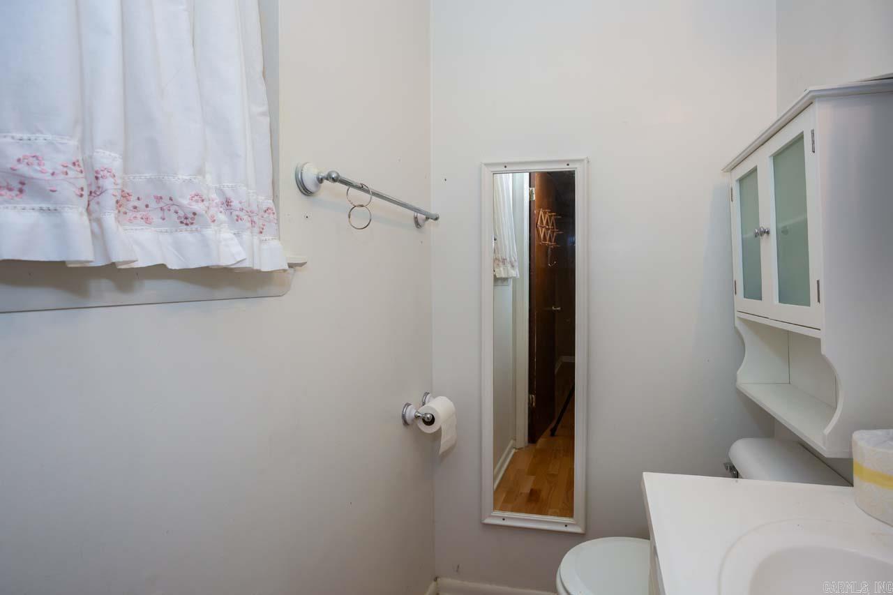 TWIN LAKES - Residential