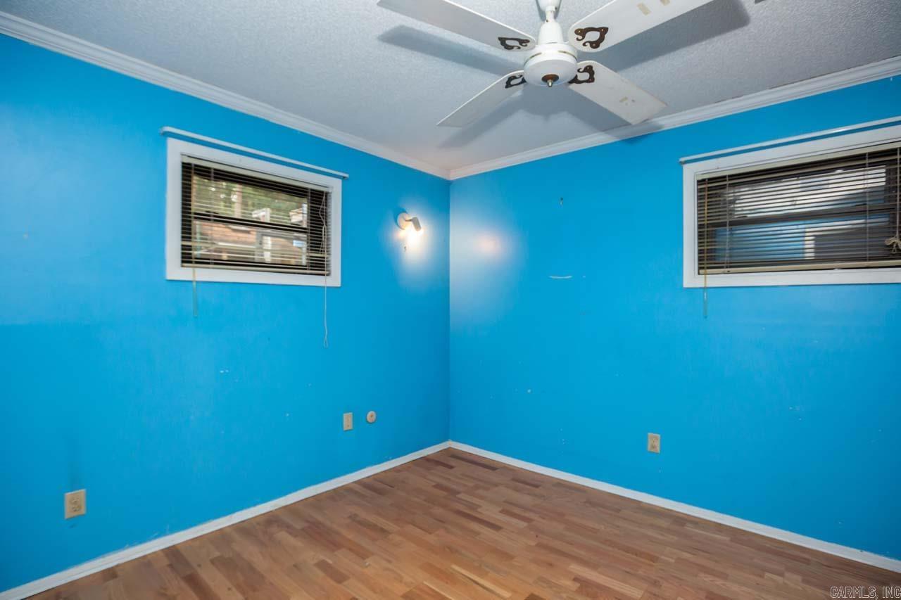 TWIN LAKES - Residential