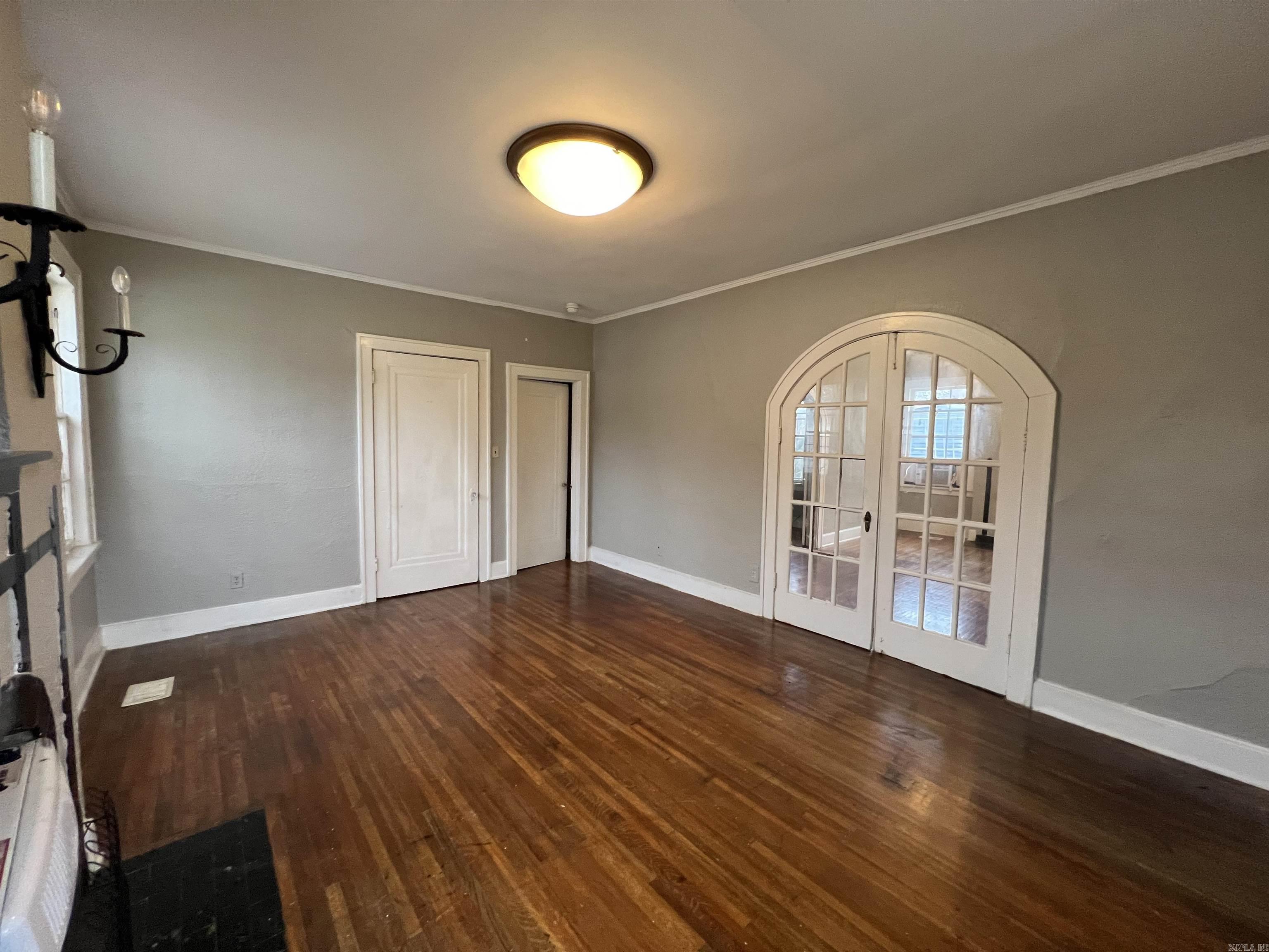 Jones & Worthen - Residential Lease