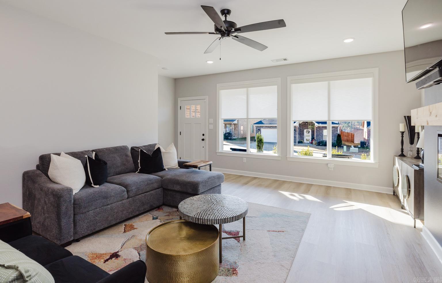 THE WOODLAND CHALETS - Residential