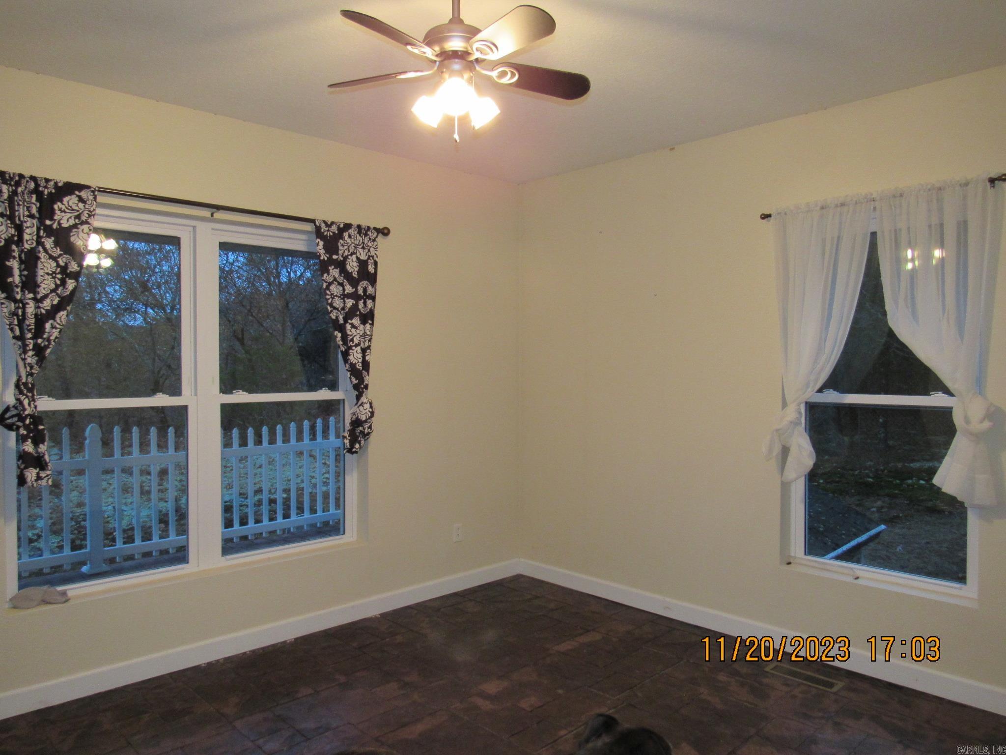 DEVILS BLUFF - Residential