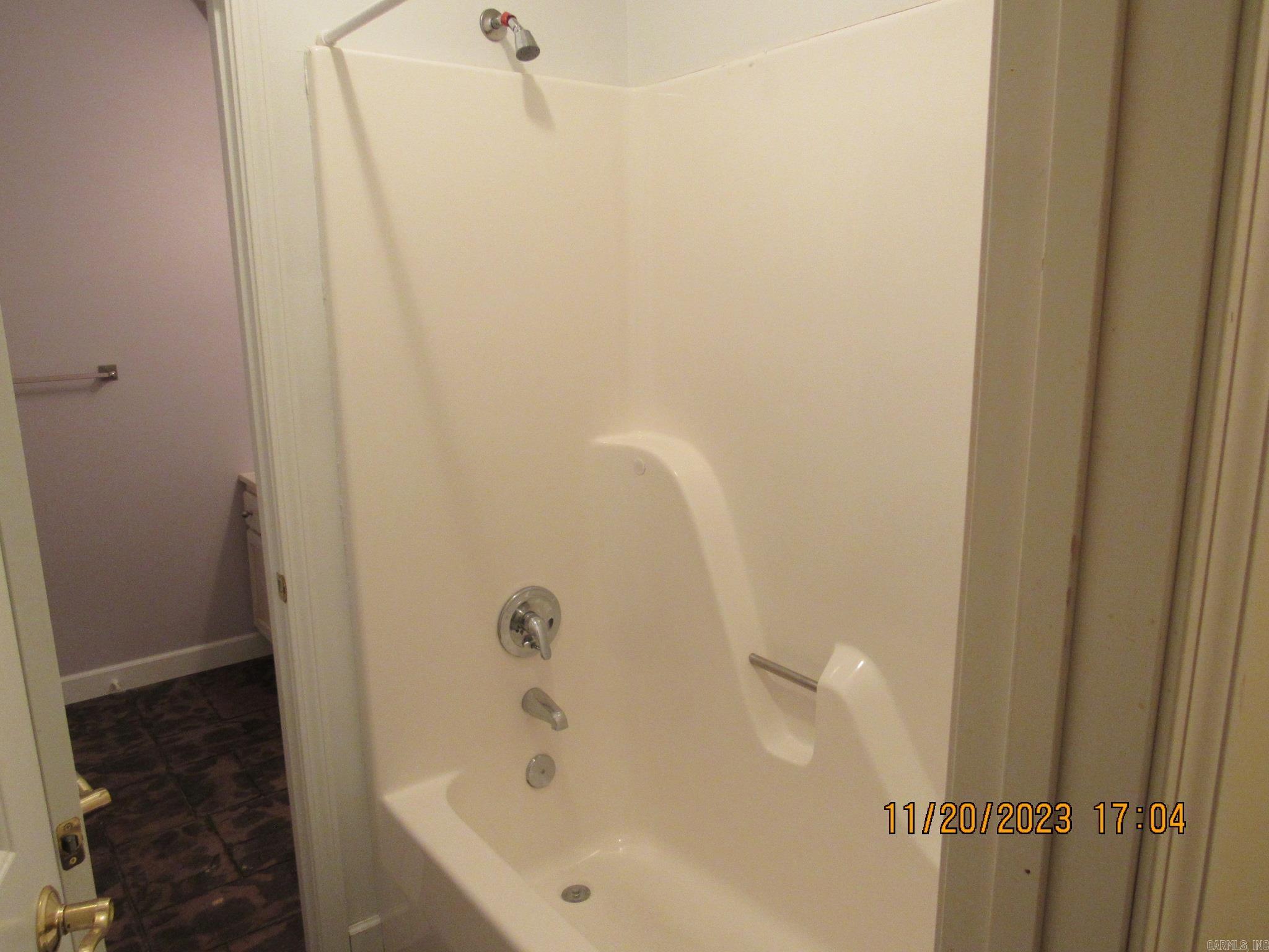 DEVILS BLUFF - Residential