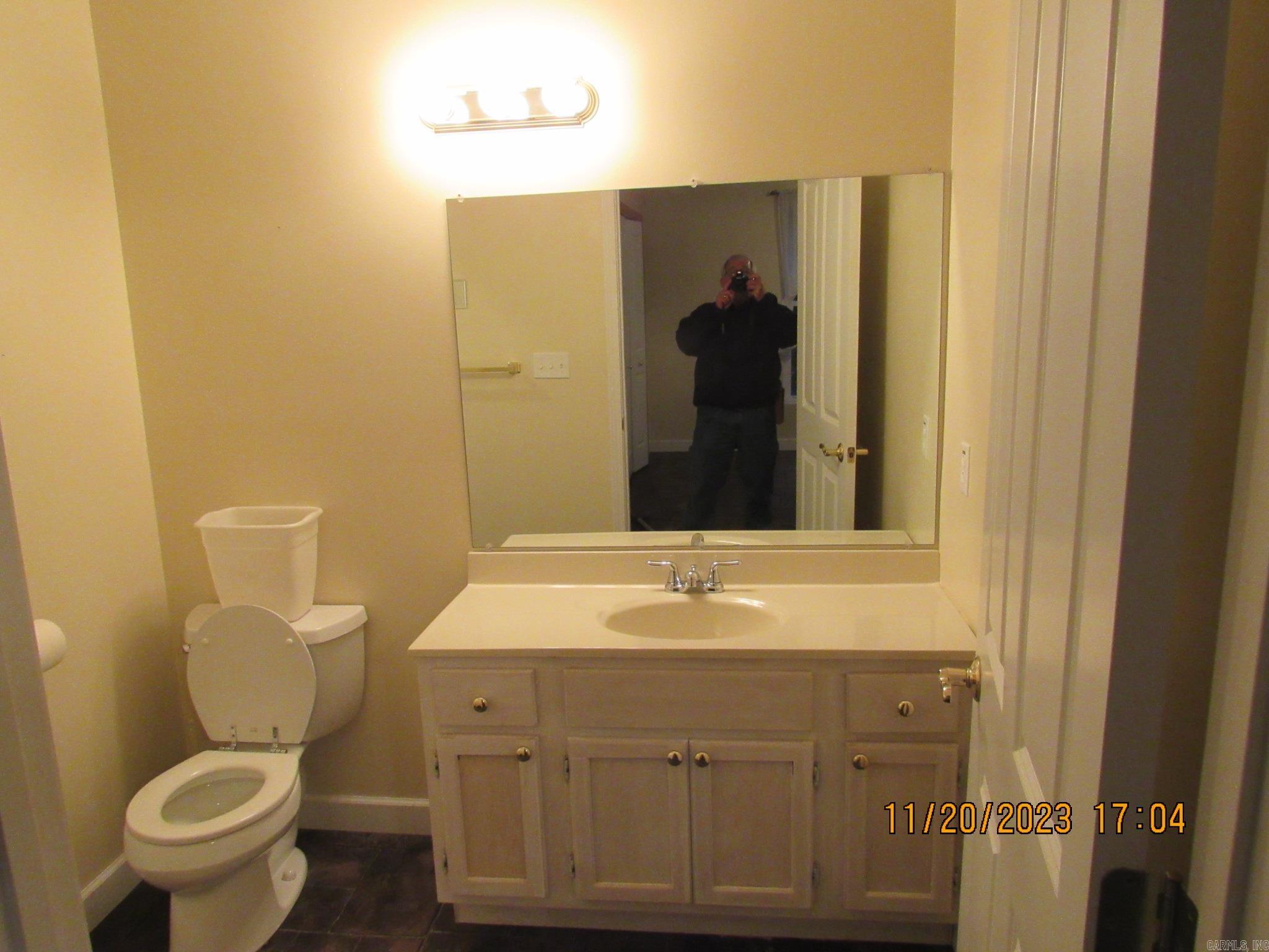 DEVILS BLUFF - Residential