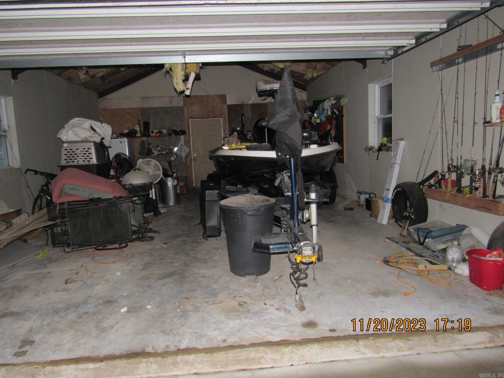 DEVILS BLUFF - Residential