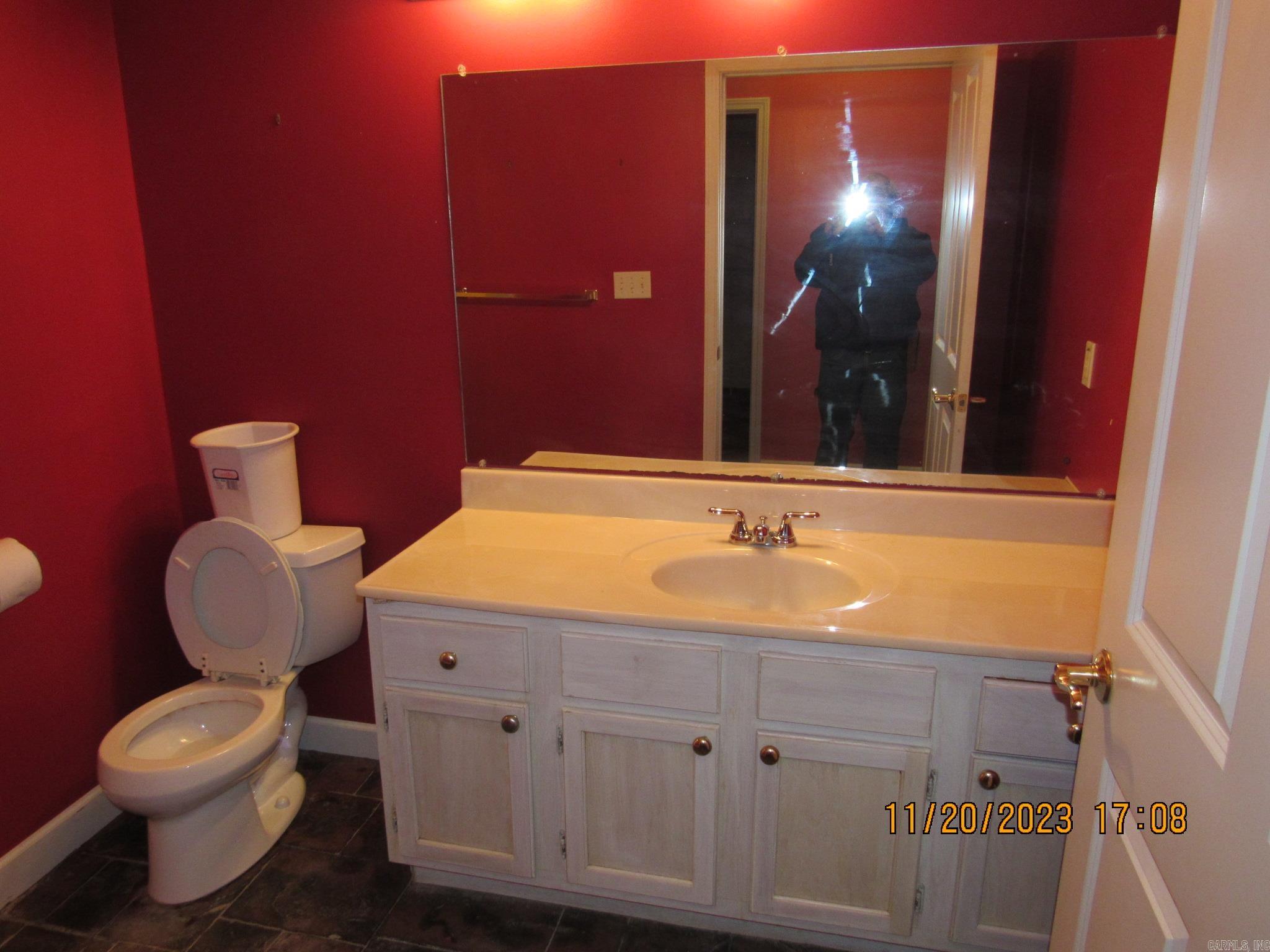 DEVILS BLUFF - Residential