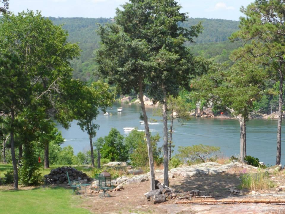 DEVILS BLUFF - Residential