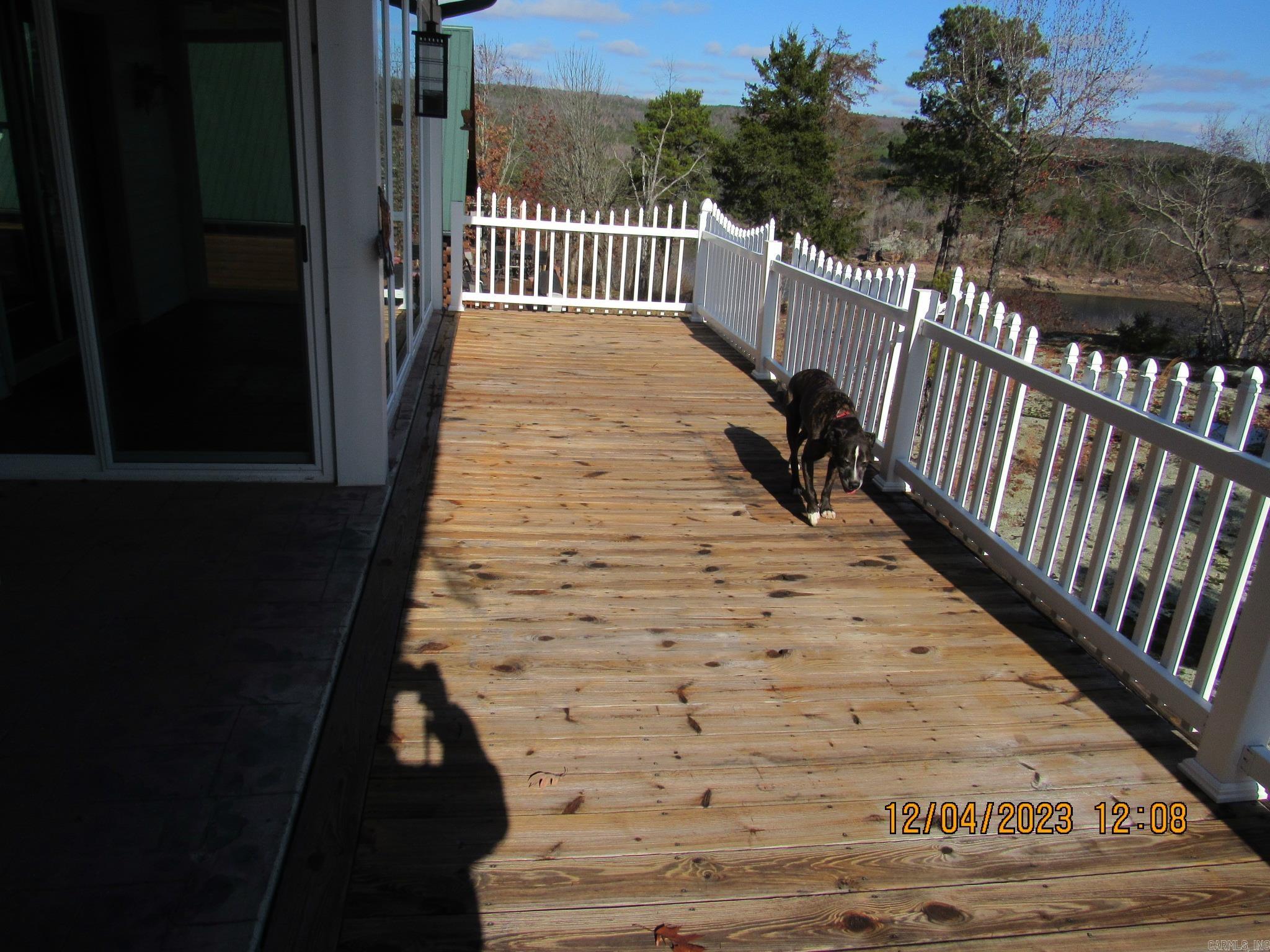 DEVILS BLUFF - Residential