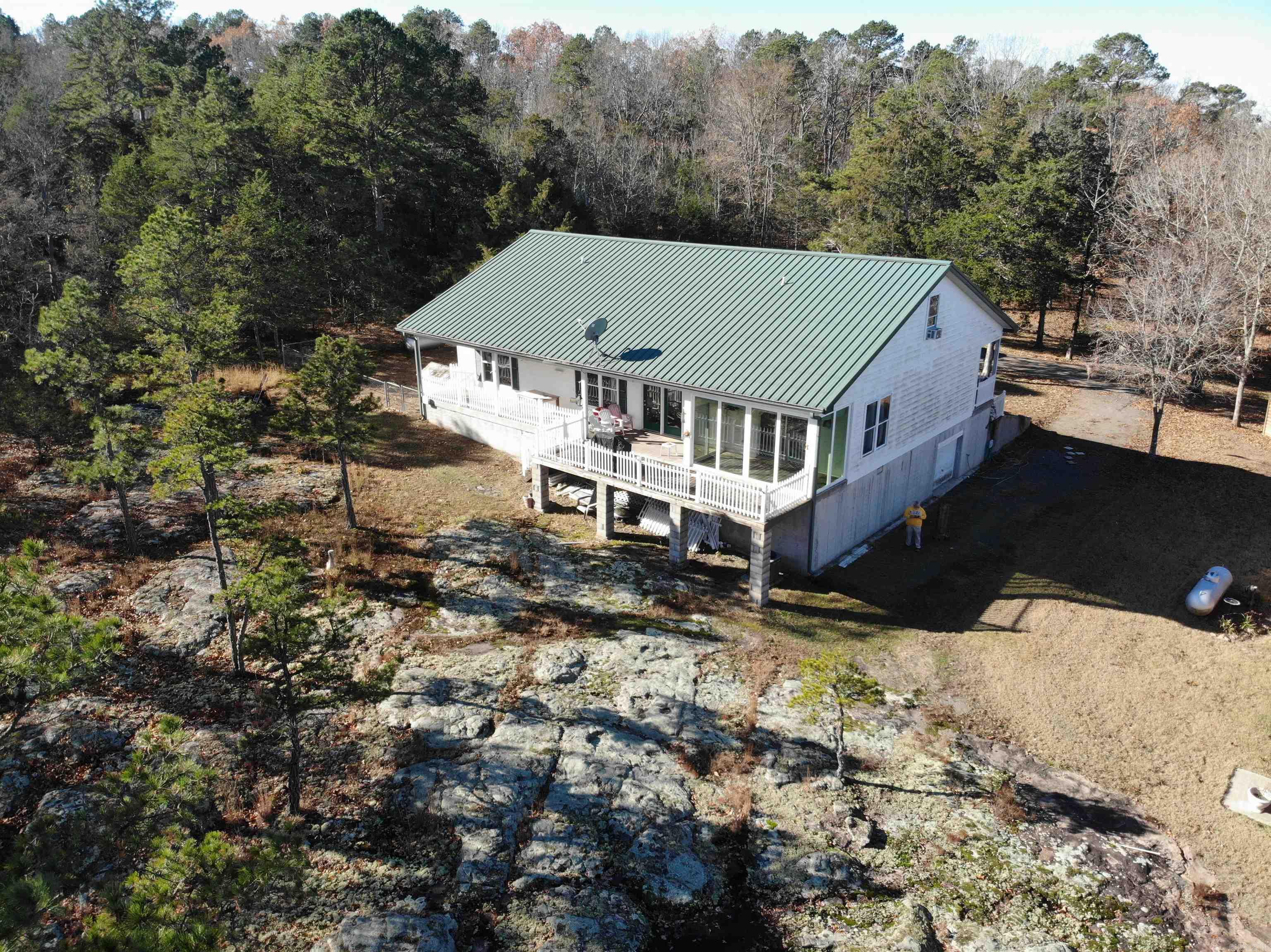 DEVILS BLUFF - Residential