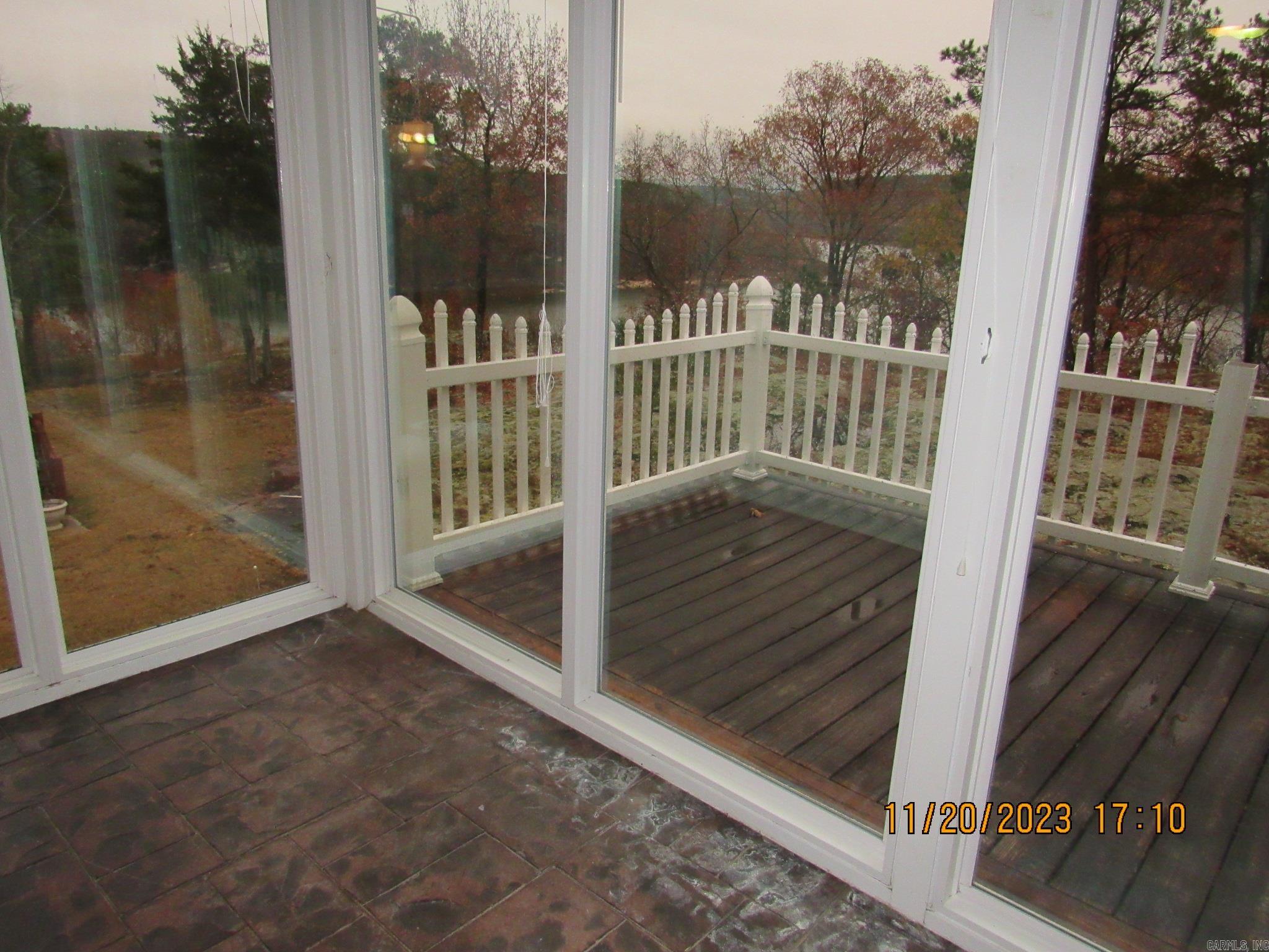 DEVILS BLUFF - Residential