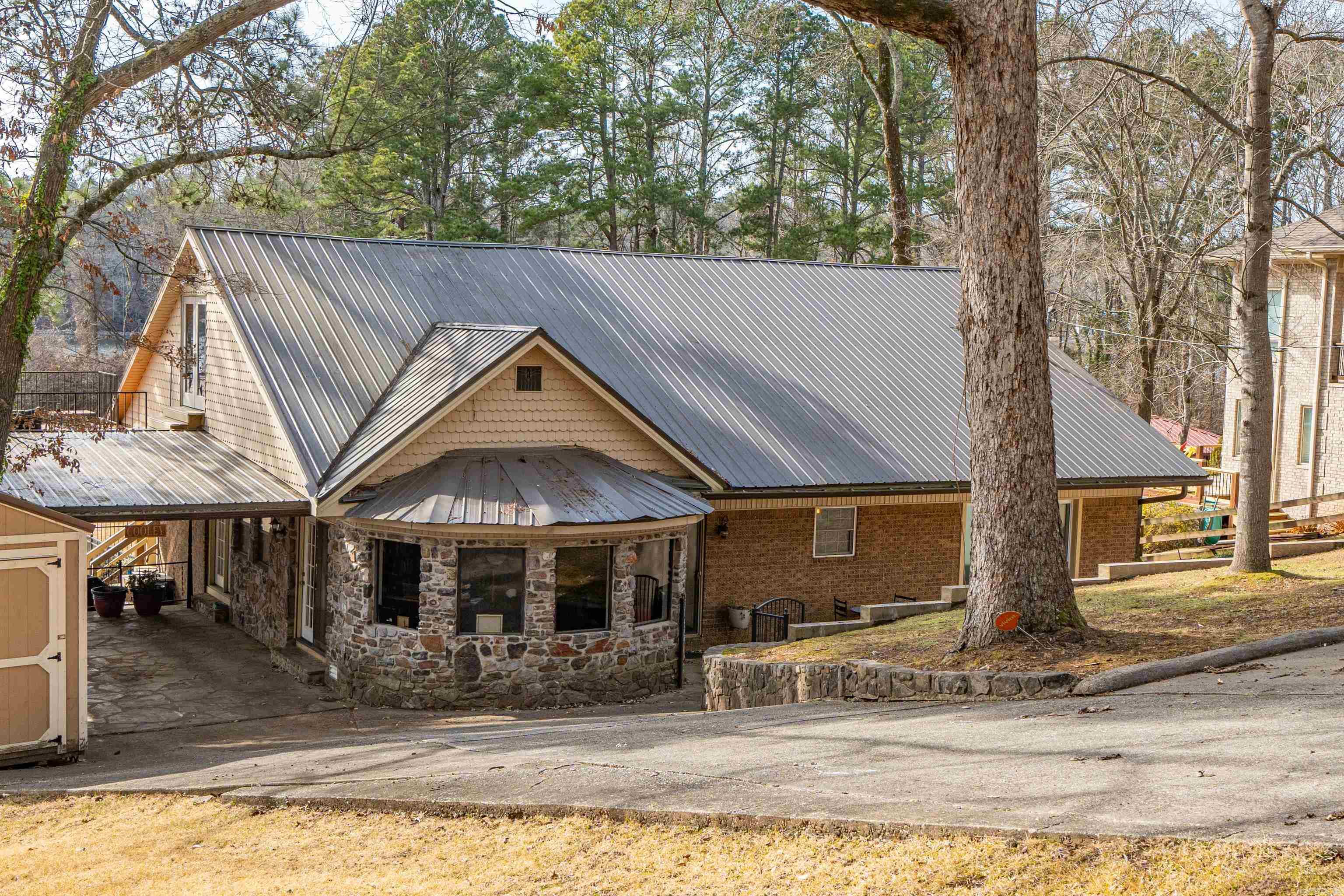 Kirschwood Manor - Residential