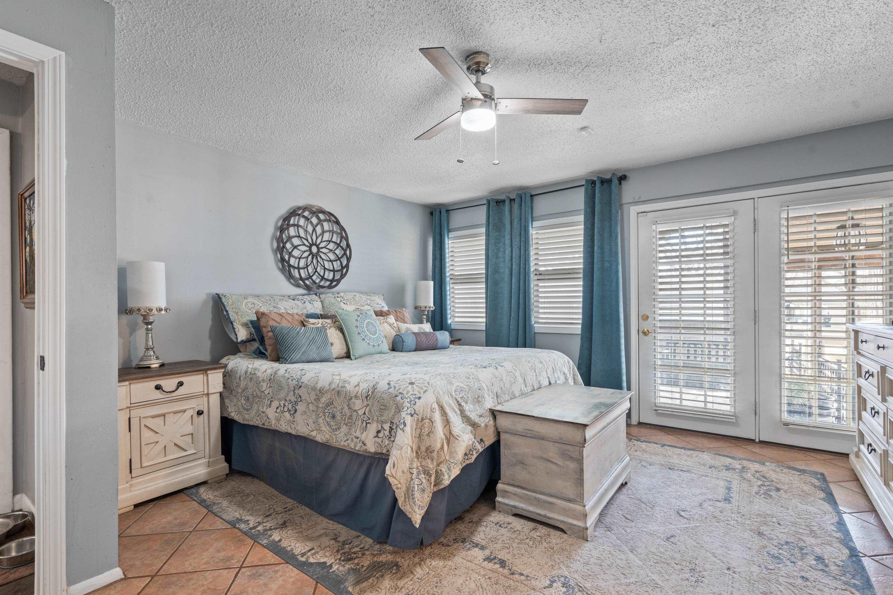 Kirschwood Manor - Residential