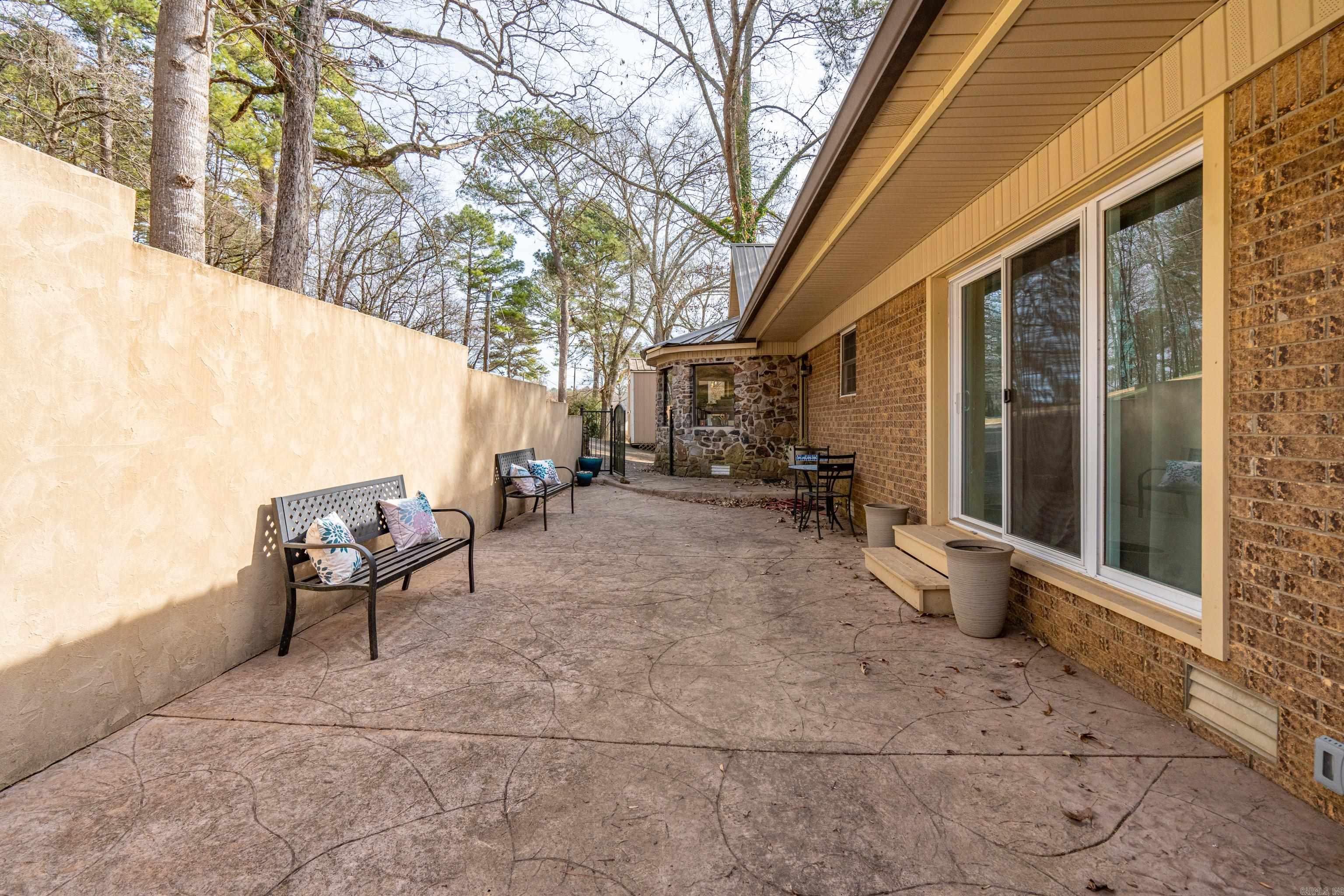 Kirschwood Manor - Residential