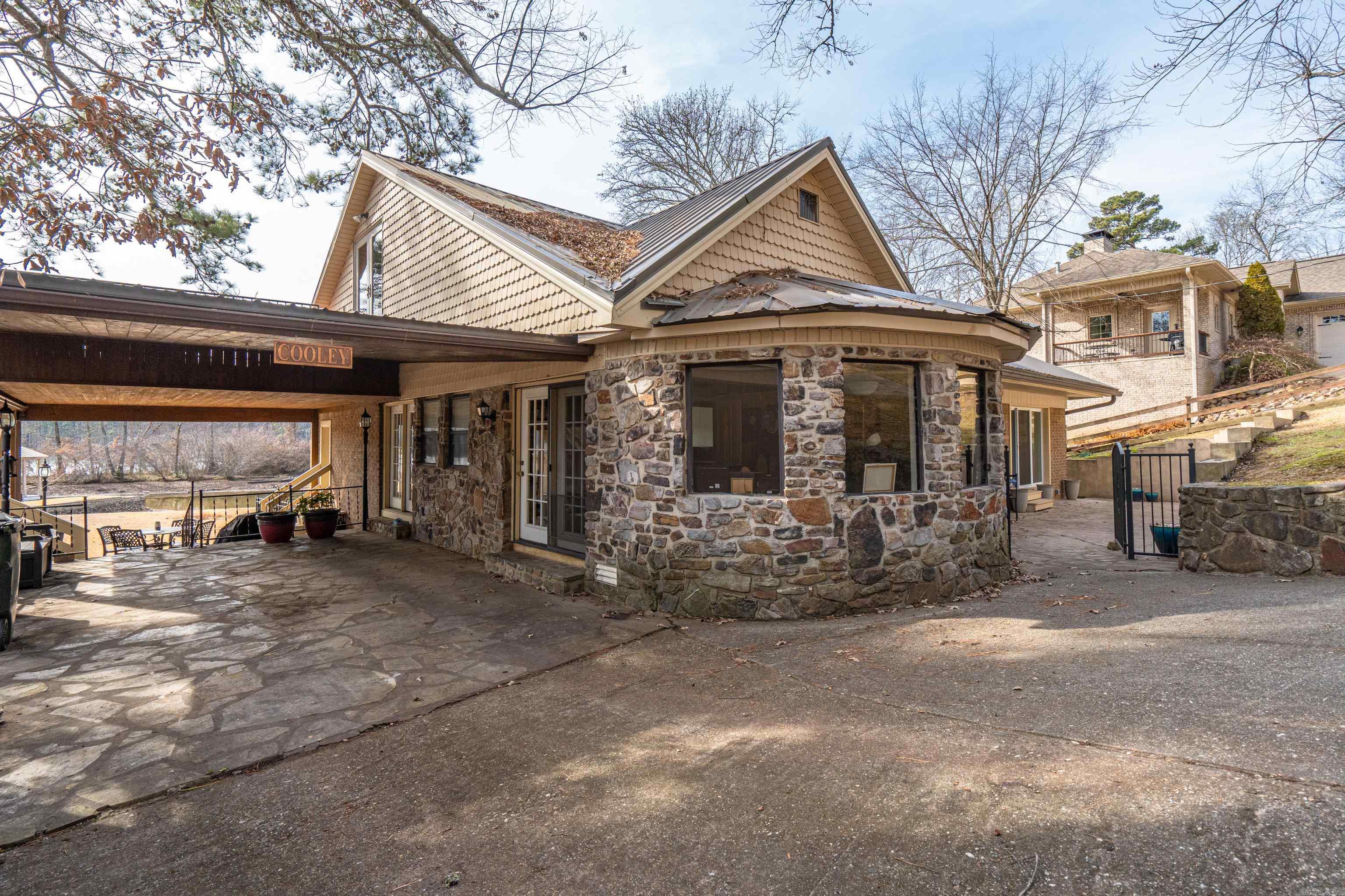 Kirschwood Manor - Residential