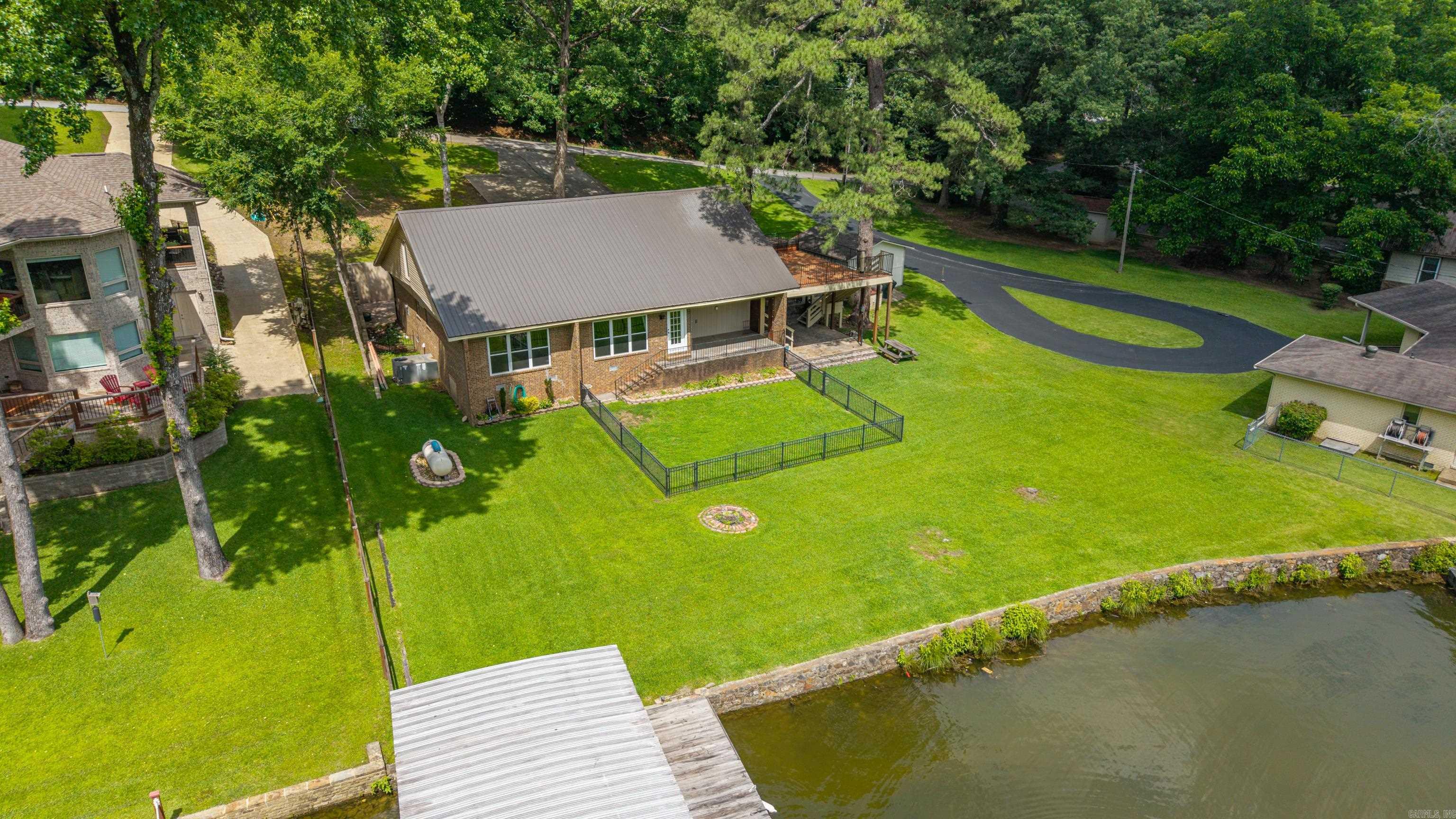 Kirschwood Manor - Residential