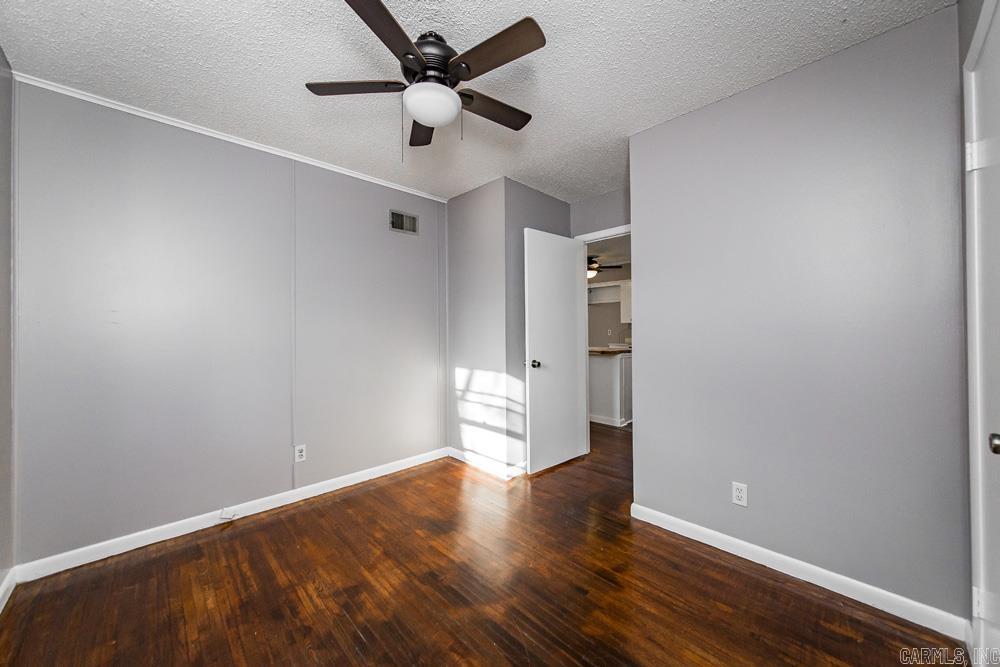 Glen Oaks - Residential