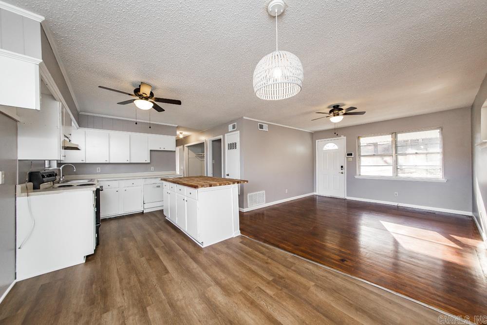 Glen Oaks - Residential