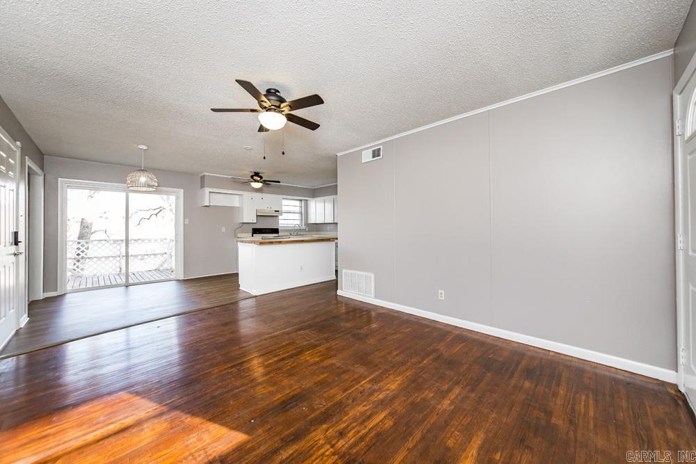 Glen Oaks - Residential