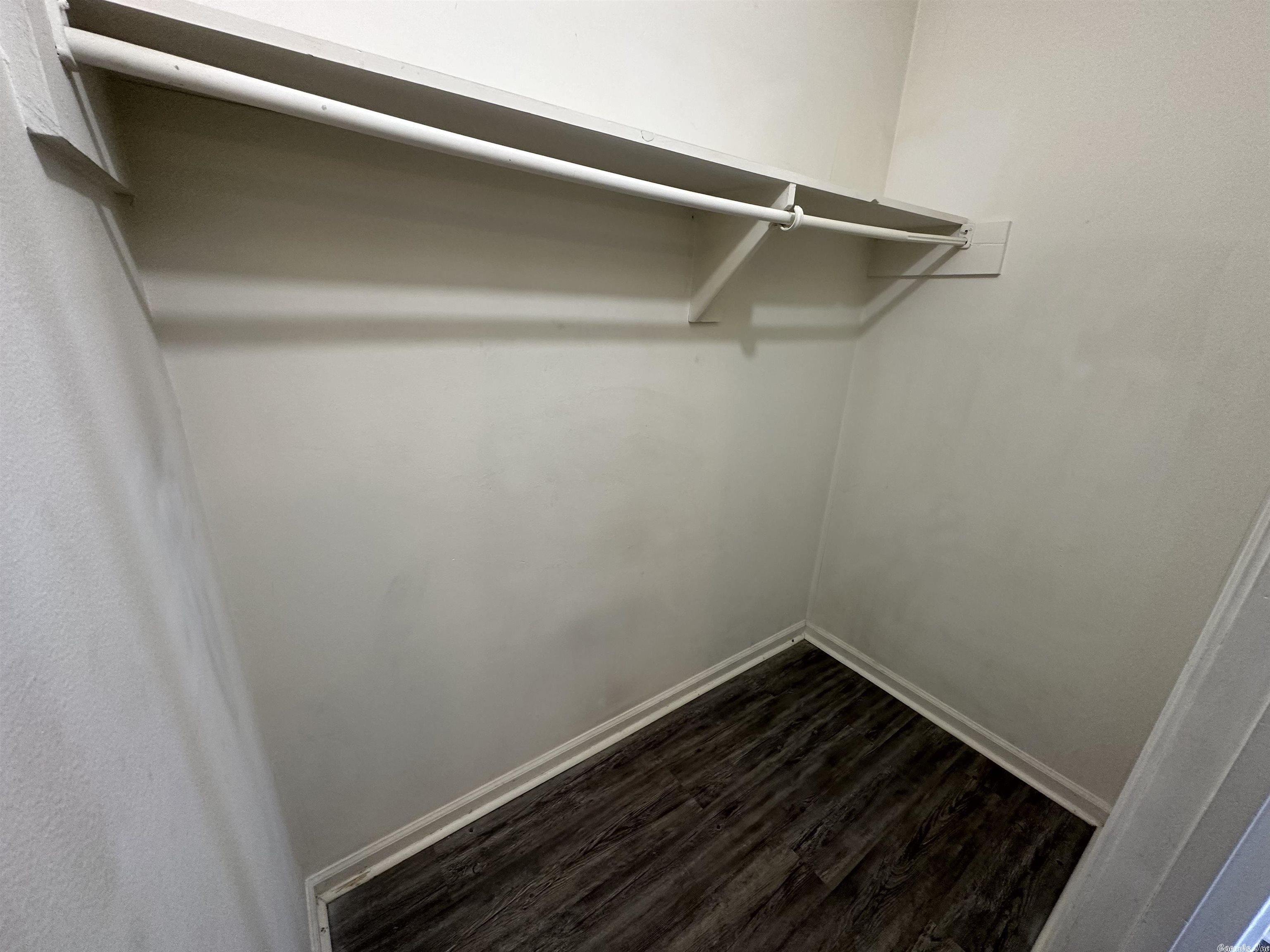 Twin Lakes - Residential Lease