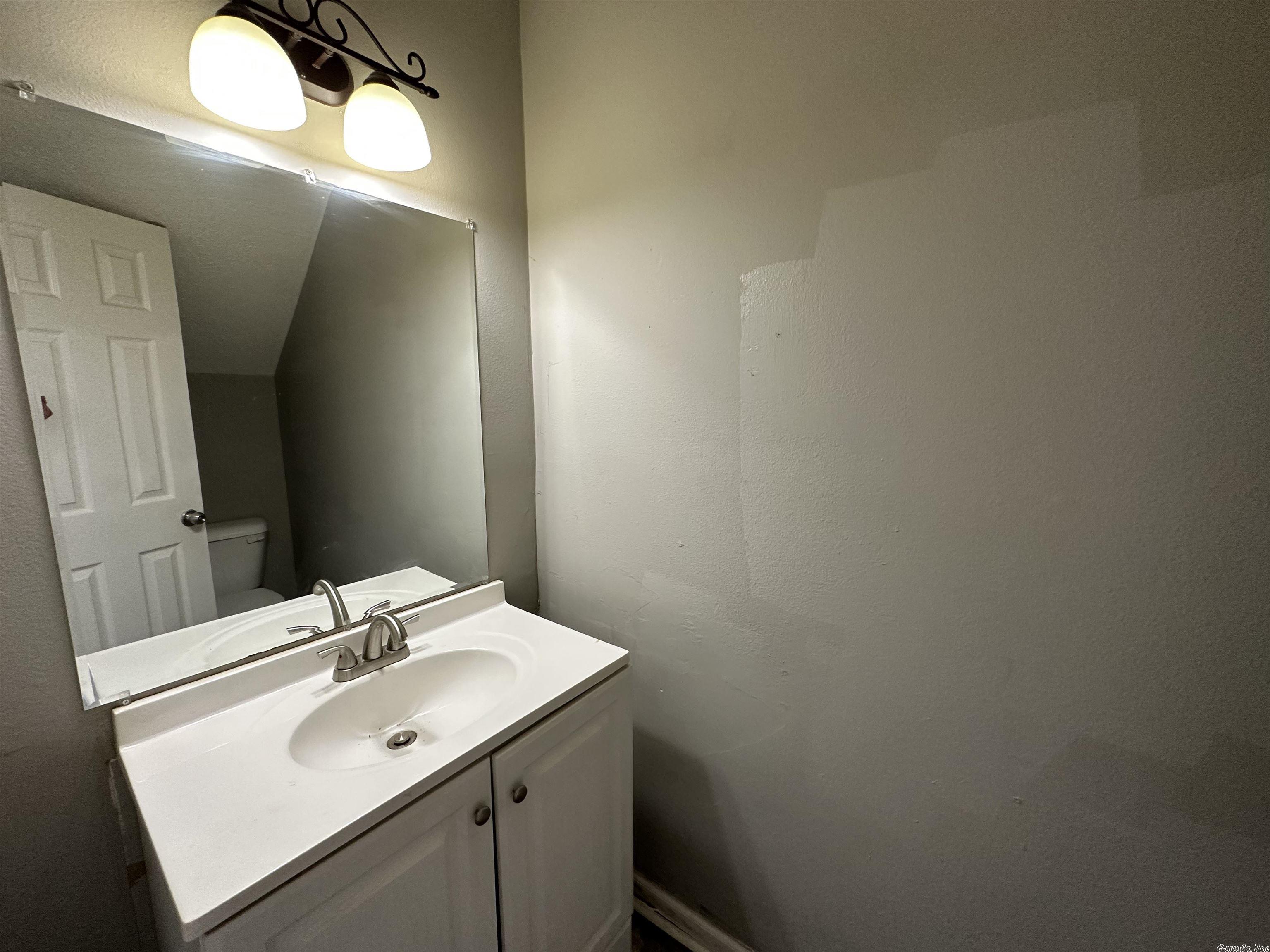 Twin Lakes - Residential Lease