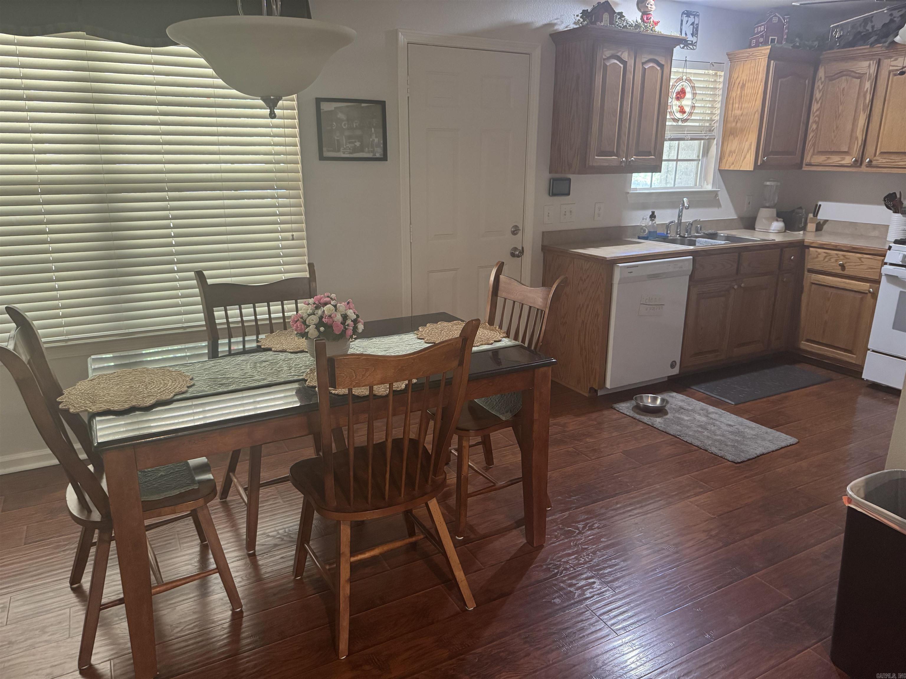 MEADOW RIDGE - Residential