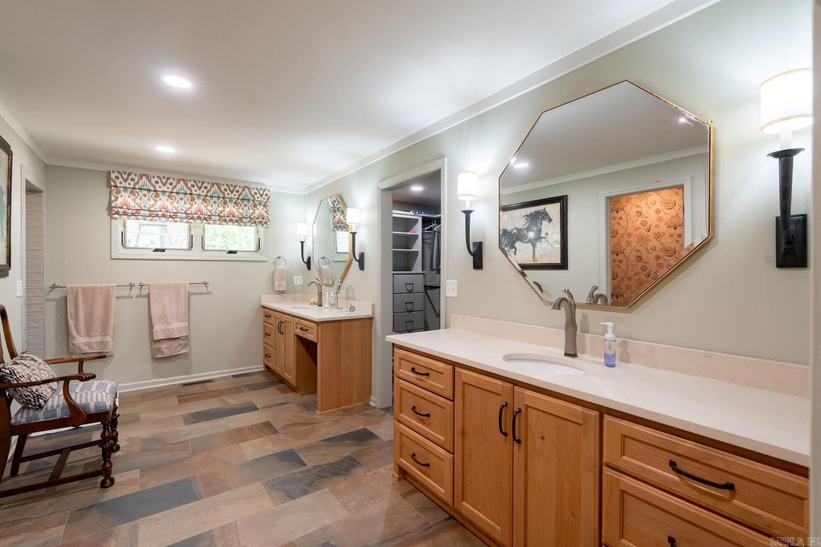 Eden Isle-Country Club - Residential