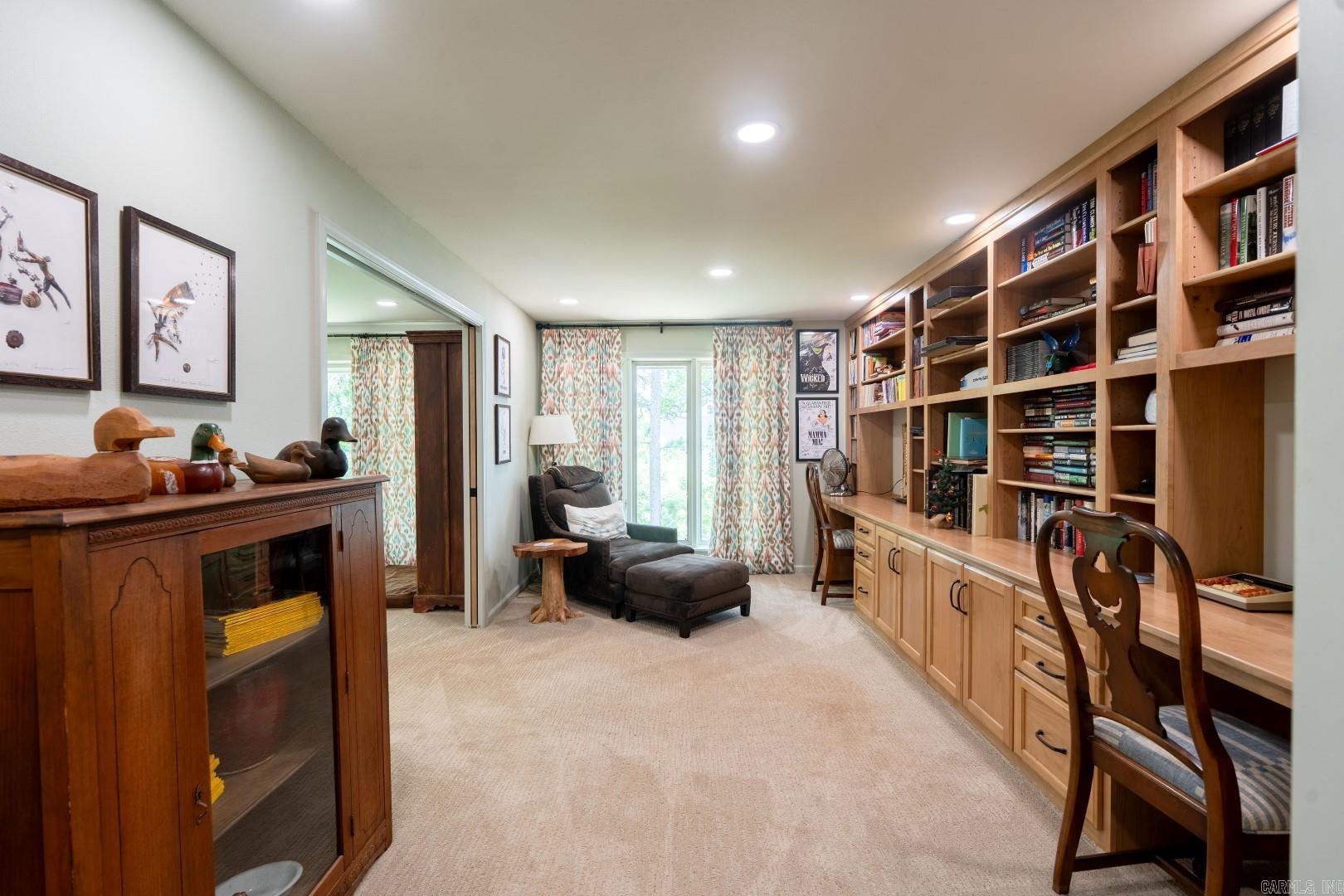 Eden Isle-Country Club - Residential