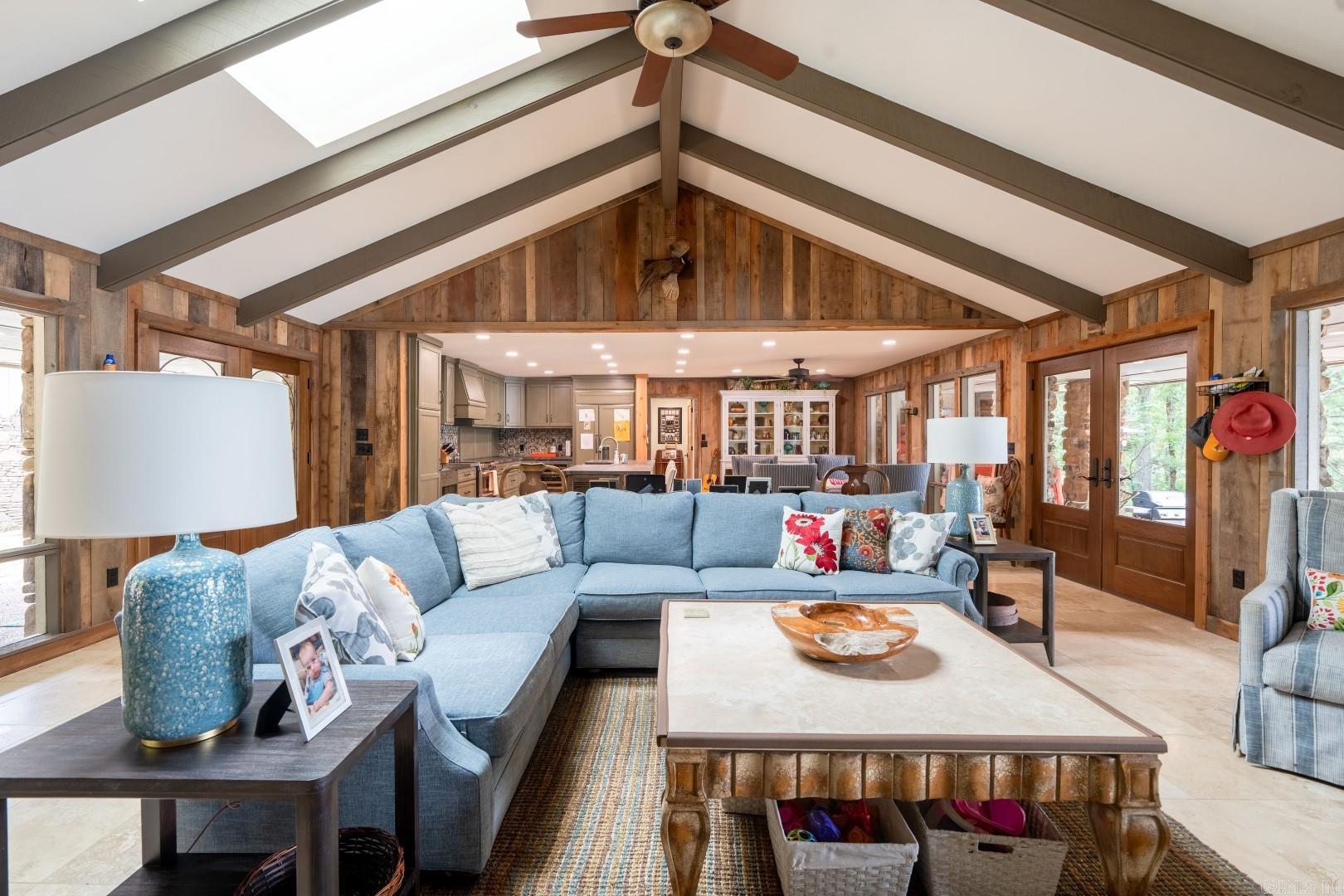 Eden Isle-Country Club - Residential