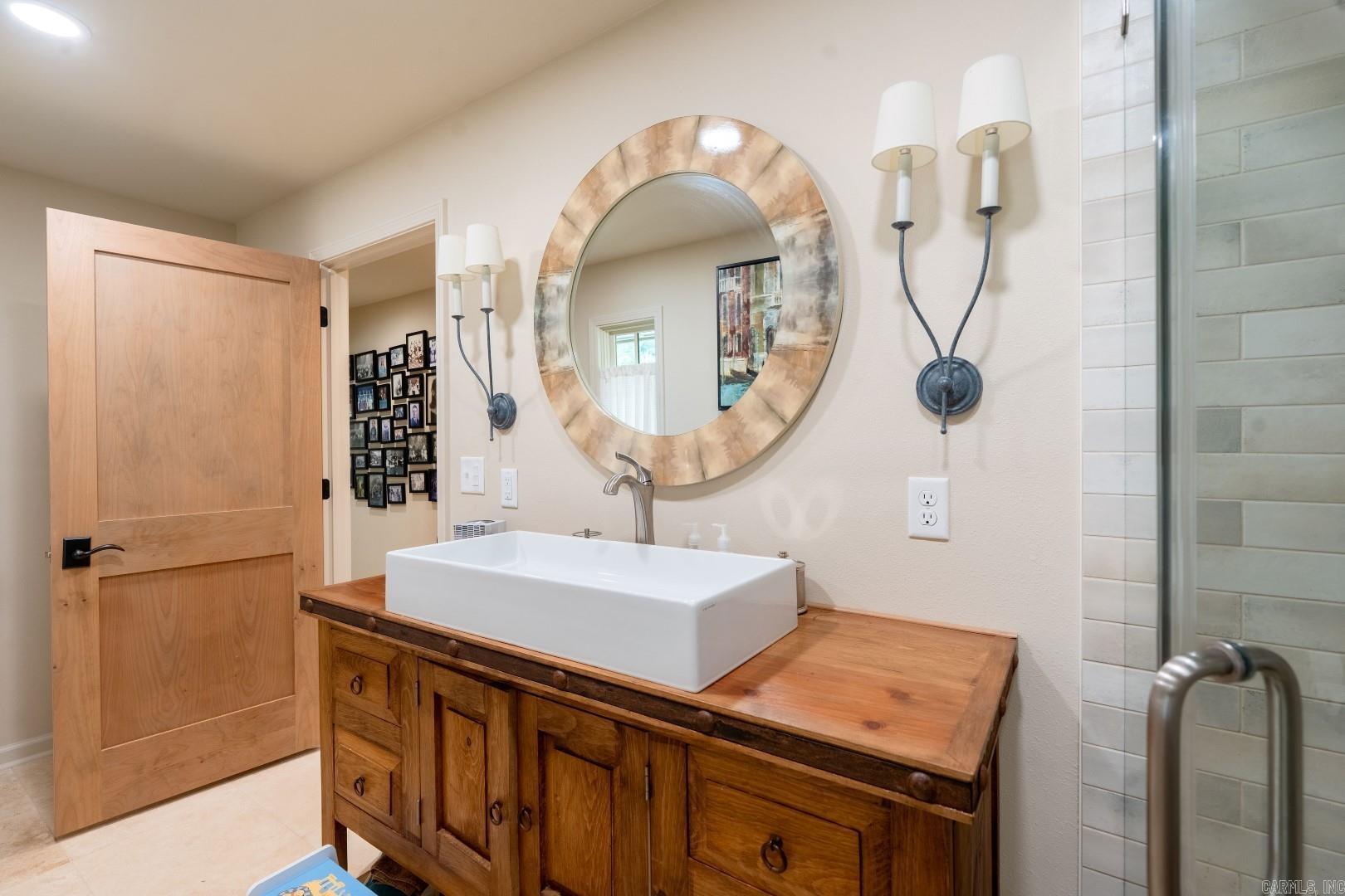 Eden Isle-Country Club - Residential