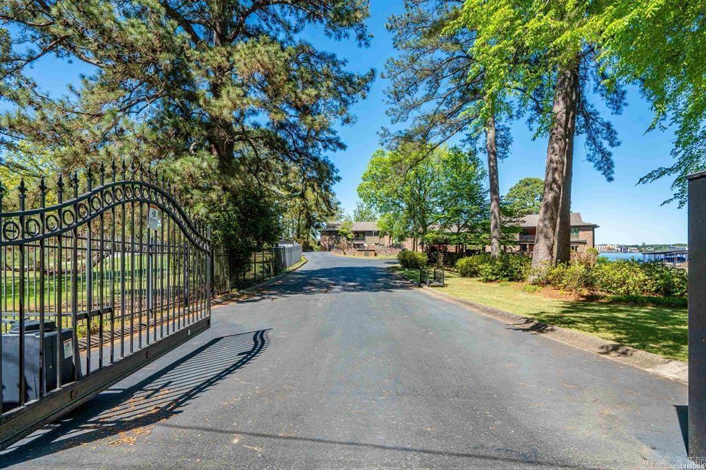 SHADOW HILL HPR - Residential