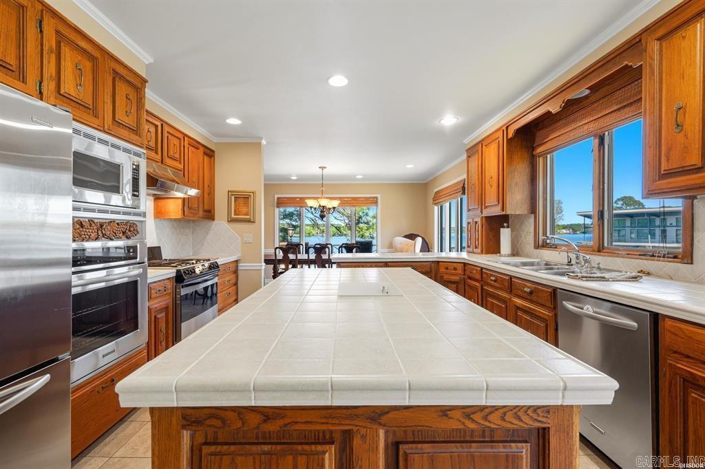 SHADOW HILL HPR - Residential