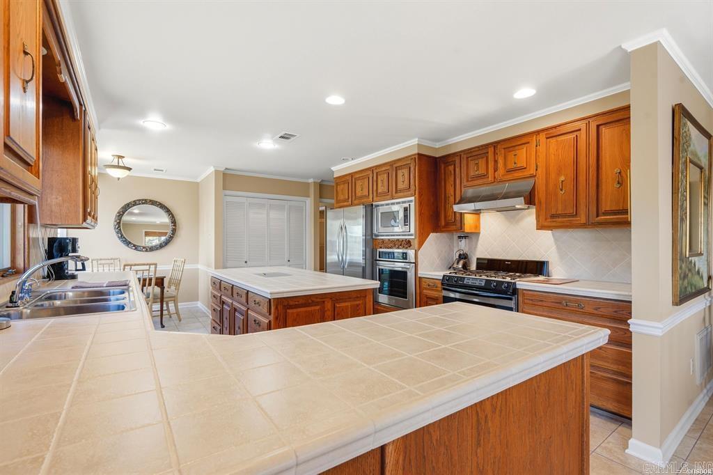 SHADOW HILL HPR - Residential