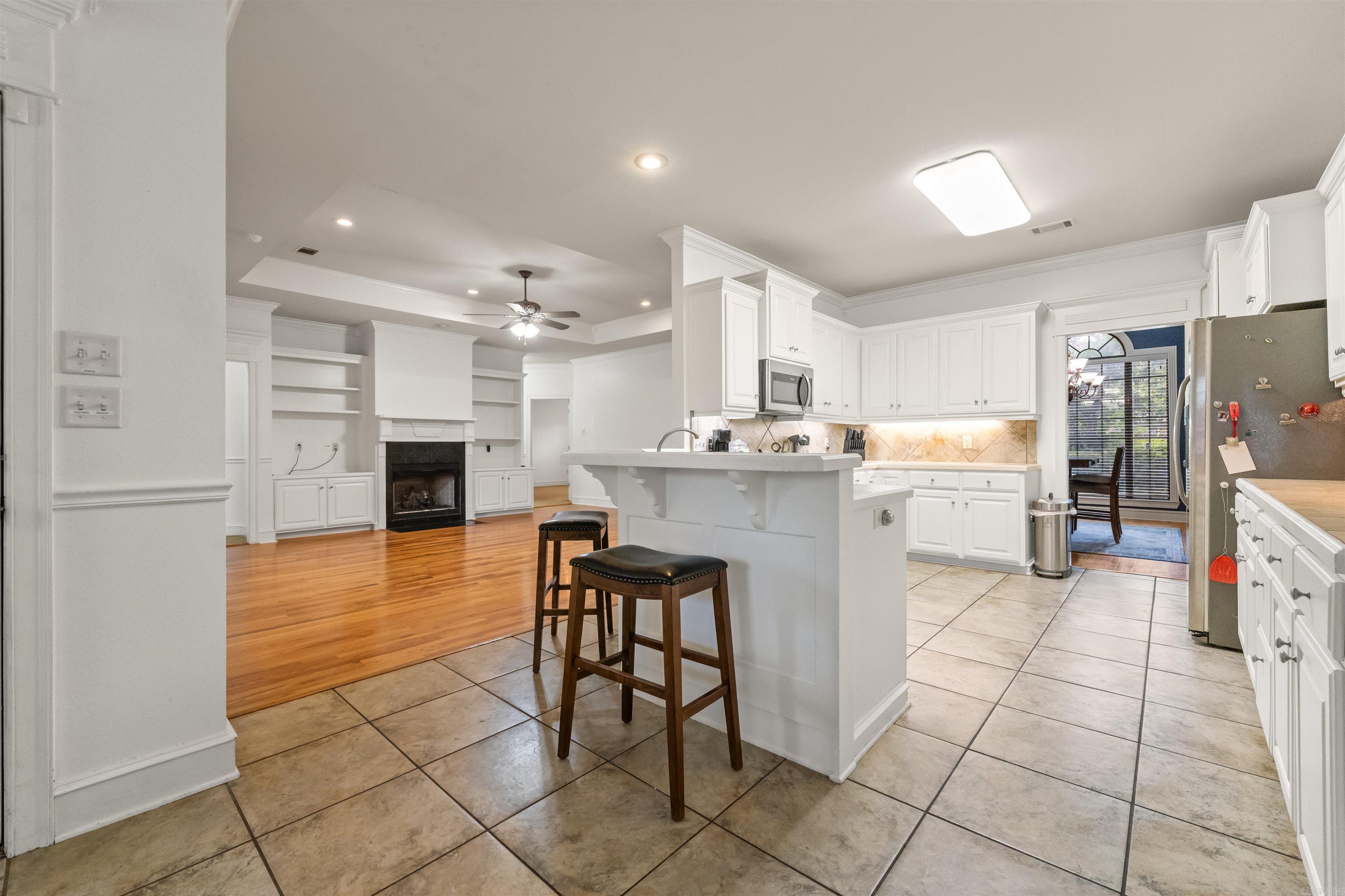 COUNTRY CLUB OF ARK THE - Residential