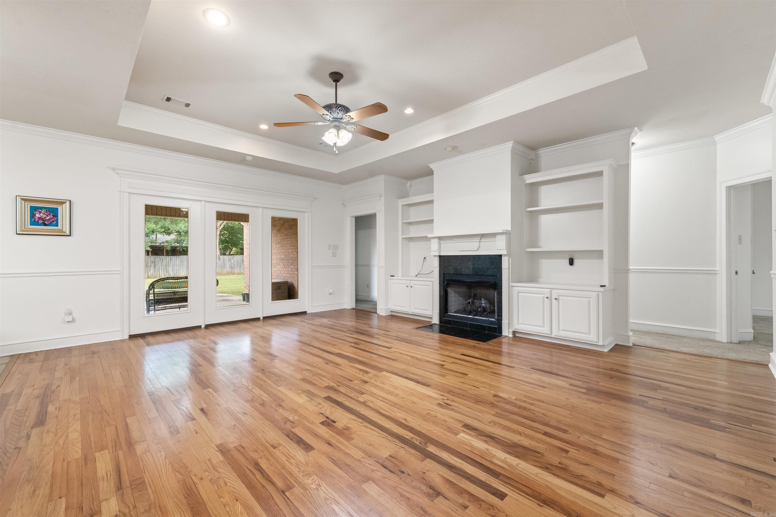 COUNTRY CLUB OF ARK THE - Residential