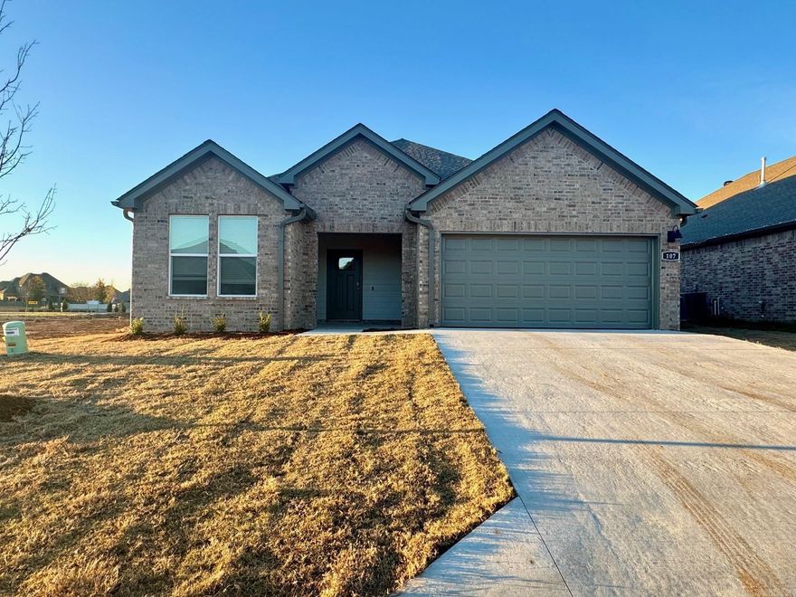 Delightful Denton plan! 3 BR, 2BA homes. Indulge in the ultimate living experience at The Reserve at Country Club. These meticulously crafted single-family homes are designed to offer unparalleled comfort, luxury, and convenience. Located on the serene southeast side of Maumelle, you will find yourself surrounded by breathtaking natural beauty, yet only minutes away from schools, world-class golf courses, and a plethora of dining options. Come and experience the lifestyle you've always dreamed of in a brand-new home in The Reserve at Country Club!  These homes will be 4 sides brick with a lovely fireplace, quartz counters in the kitchen and bathrooms, beautiful kitchen backsplash, LVP flooring and carpet, 9 and 10’ ceilings and more! Tax amount TBD. HOA fees cover management and other.  Estimated completion January 2025.