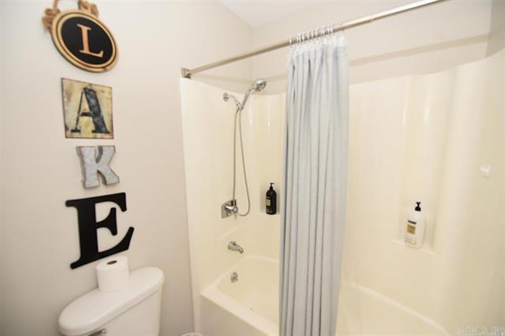 LAKEWOOD HILLS CONDO - Residential