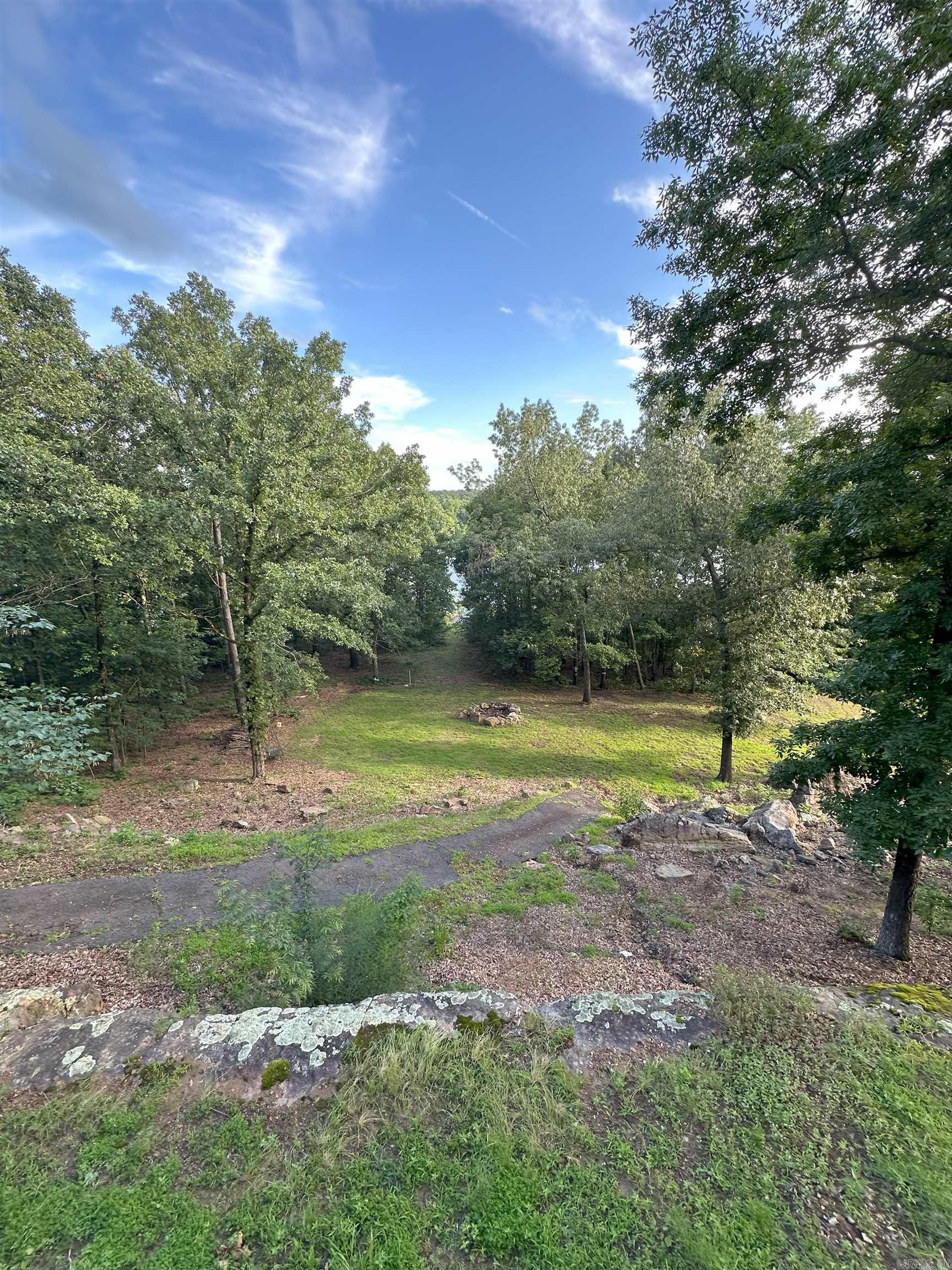 SKYPOINT ESTATES - LAKE - Residential