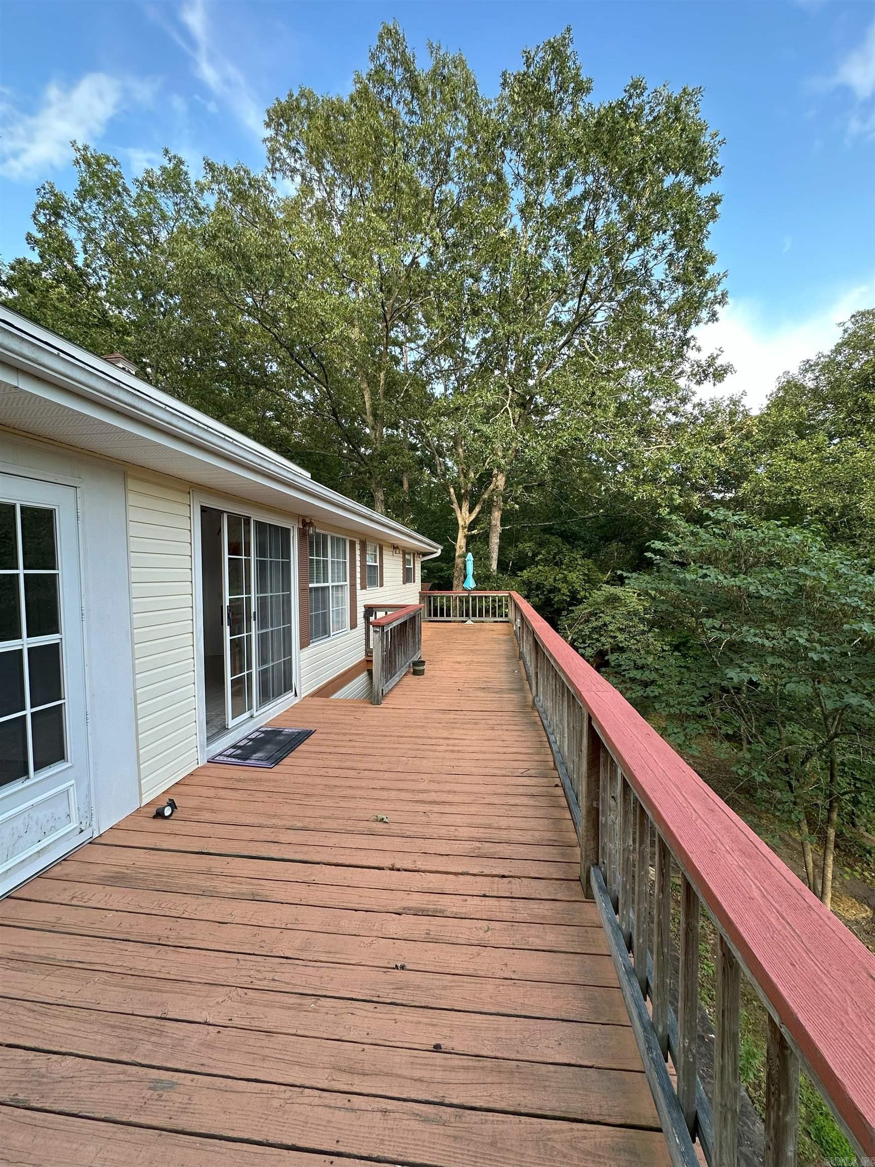 SKYPOINT ESTATES - LAKE - Residential