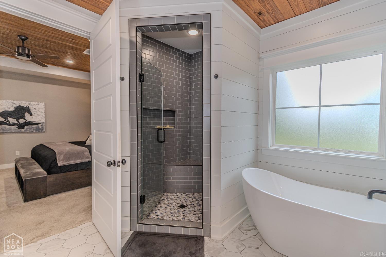 Lakes at Pine Knot - Residential