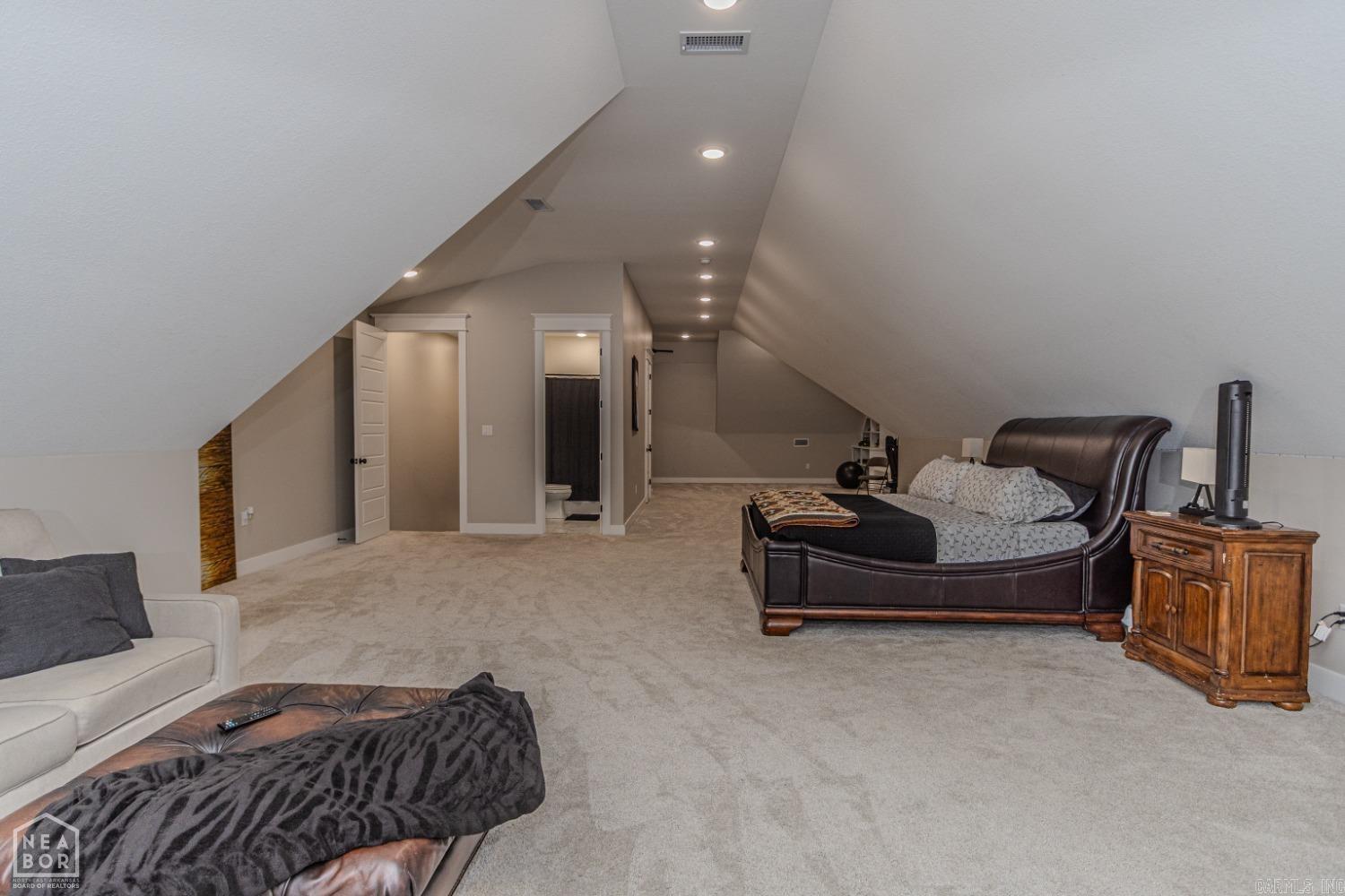 Lakes at Pine Knot - Residential