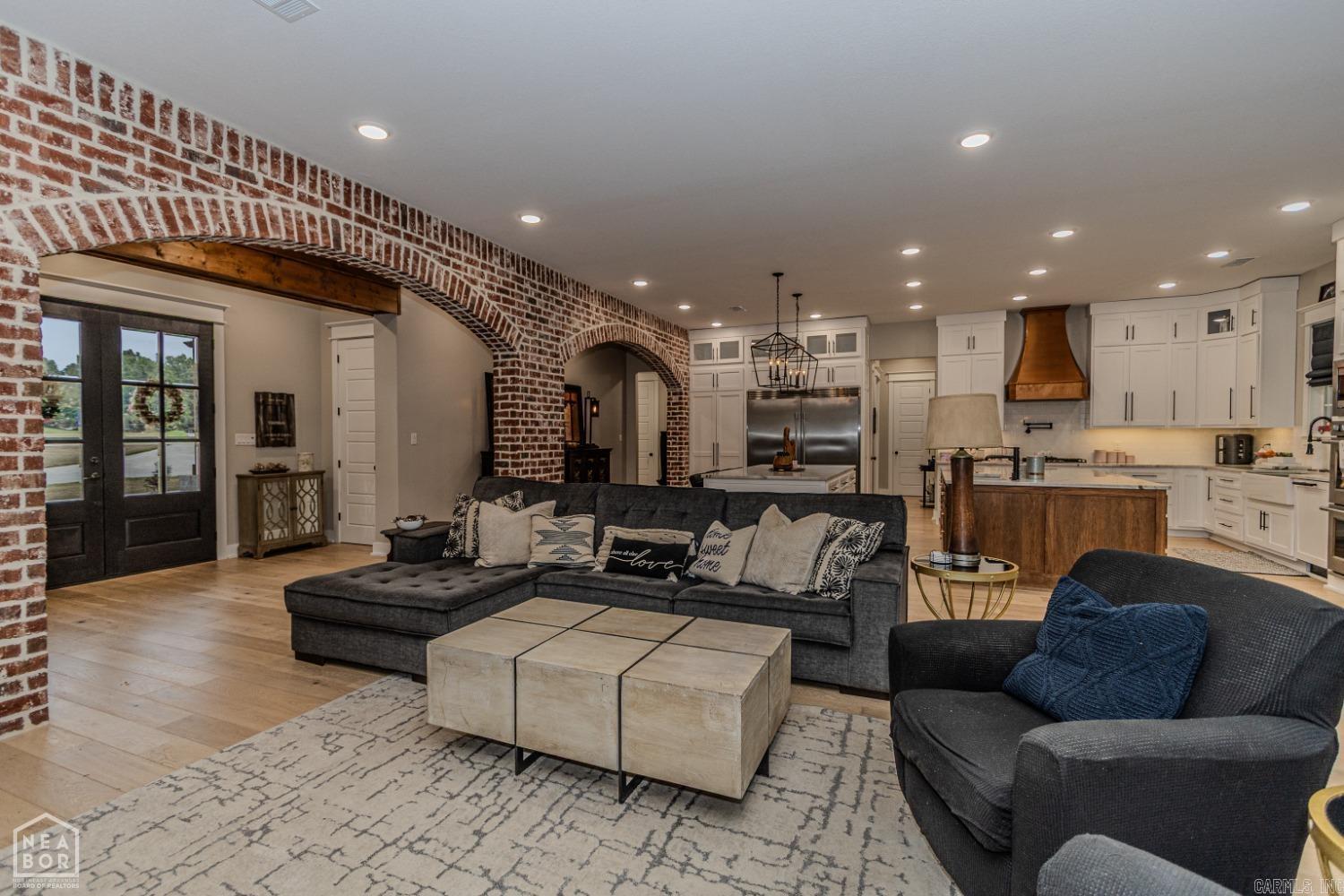 Lakes at Pine Knot - Residential