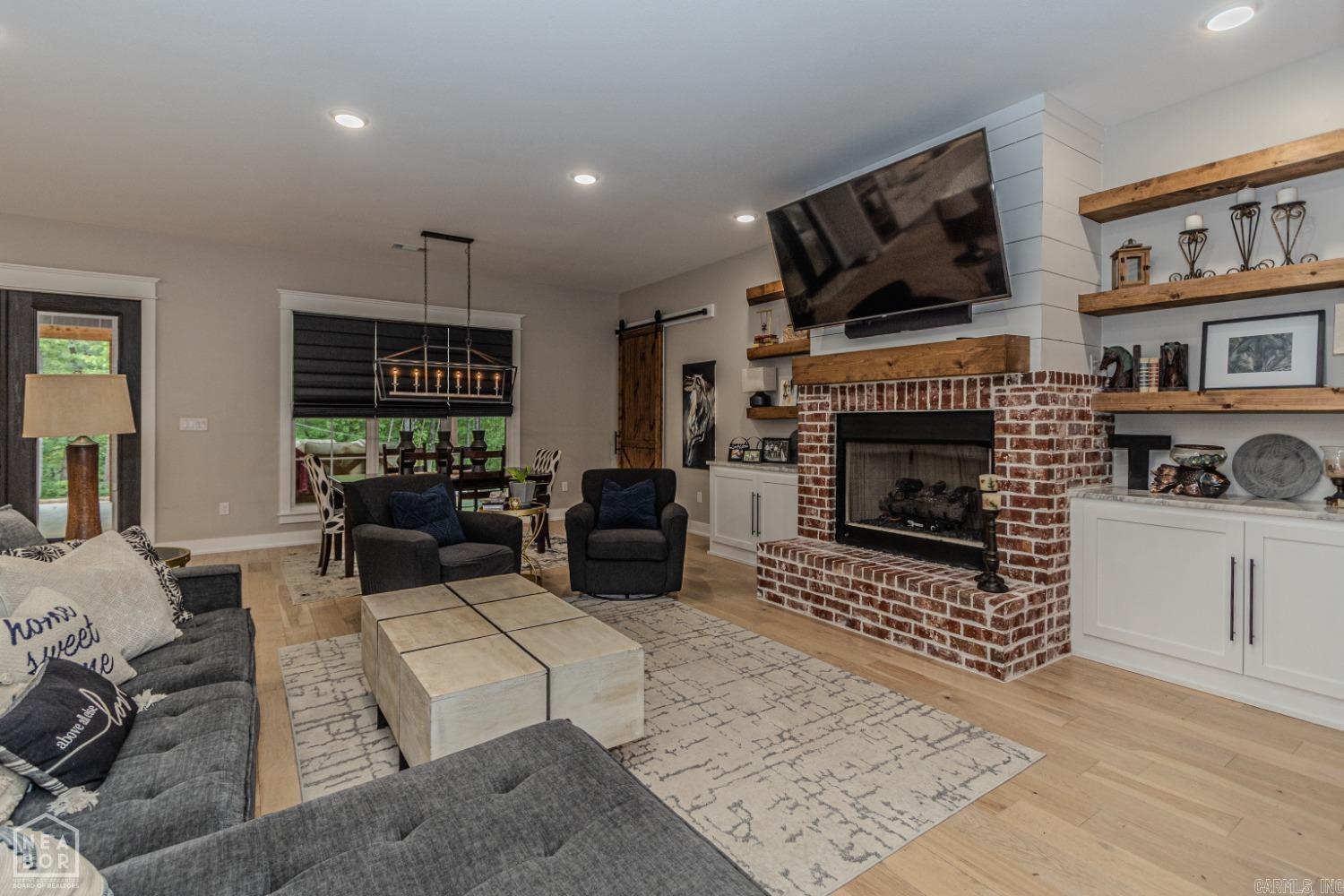 Lakes at Pine Knot - Residential