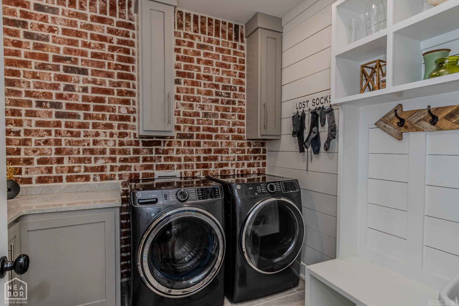 Lakes at Pine Knot - Residential